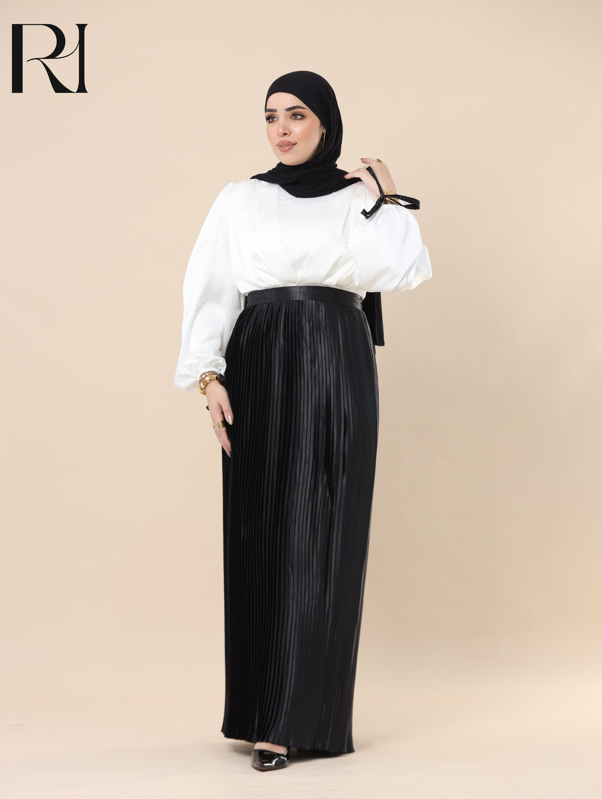 SALMA MONOCHROME SATIN PLEATED MAXI DRESS - IVORY & BLACK