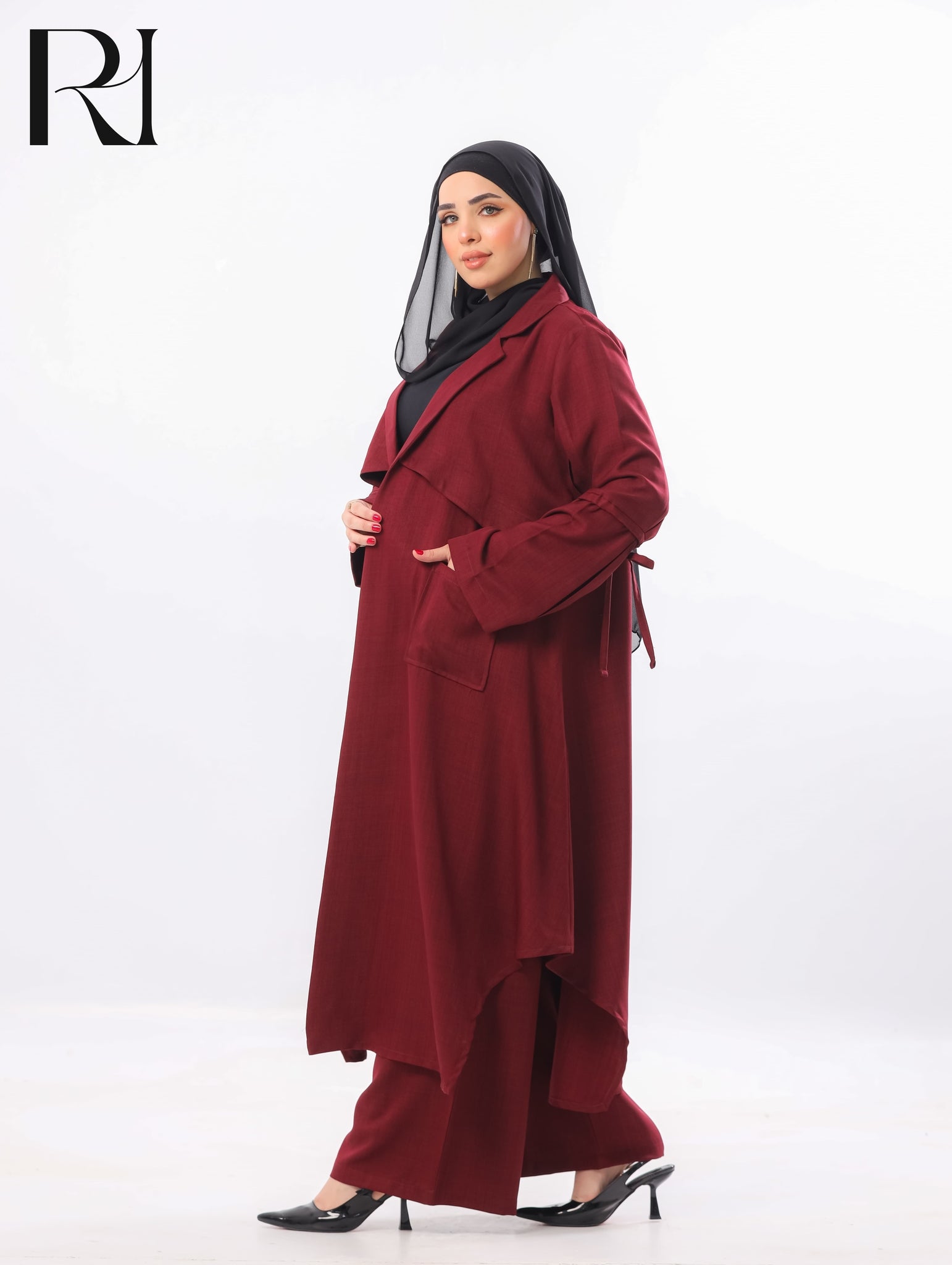 Reem Tailored Linen-Blend Two Piece Set – Burgundy