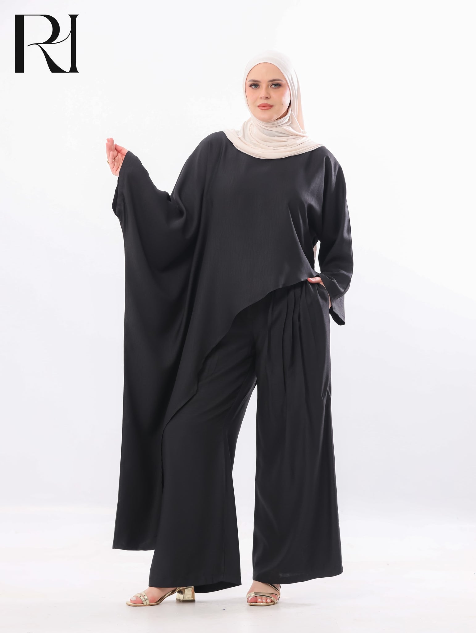 Nadia Flow Two Piece Set – Black