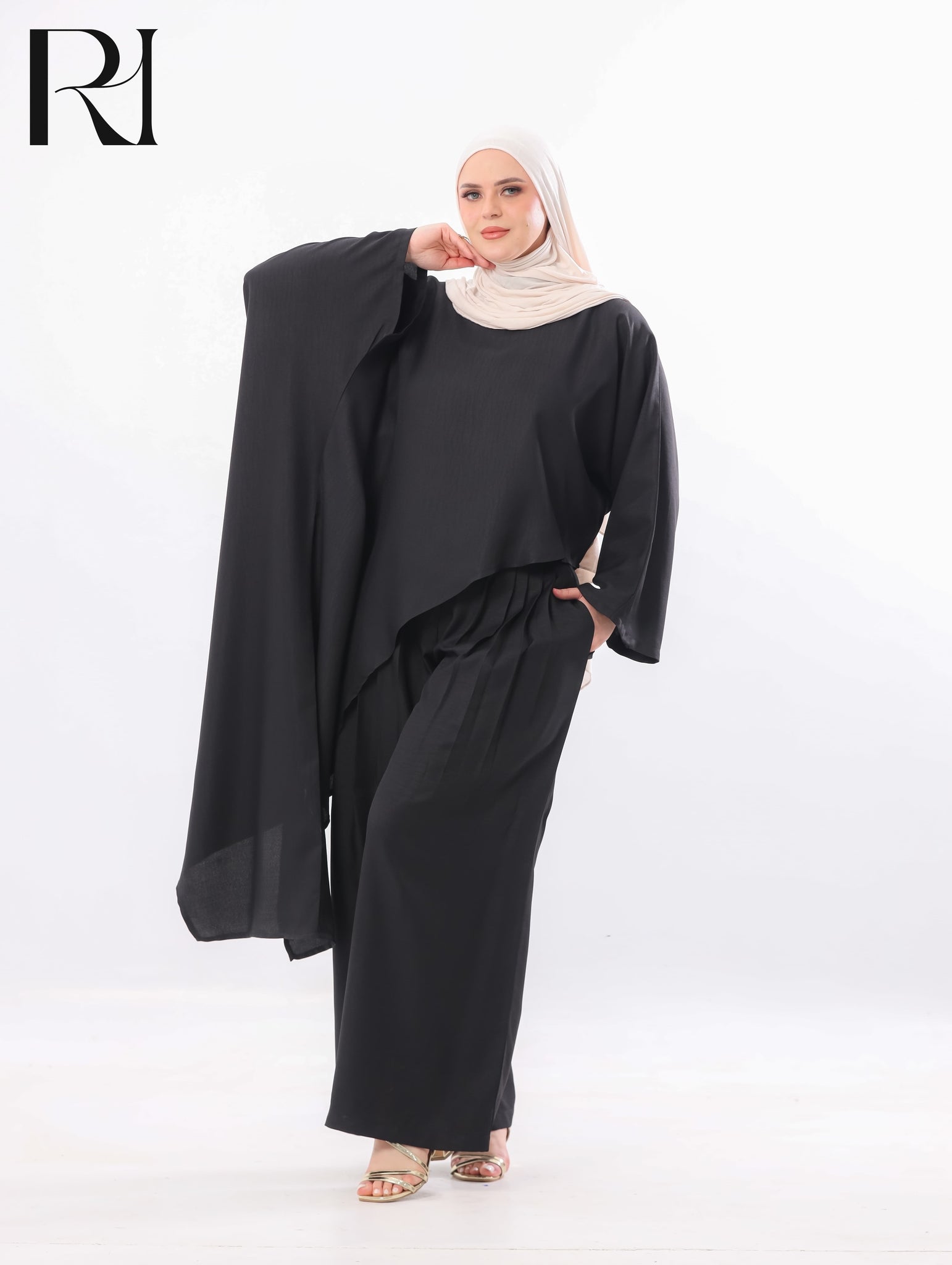 Nadia Flow Two Piece Set – Black