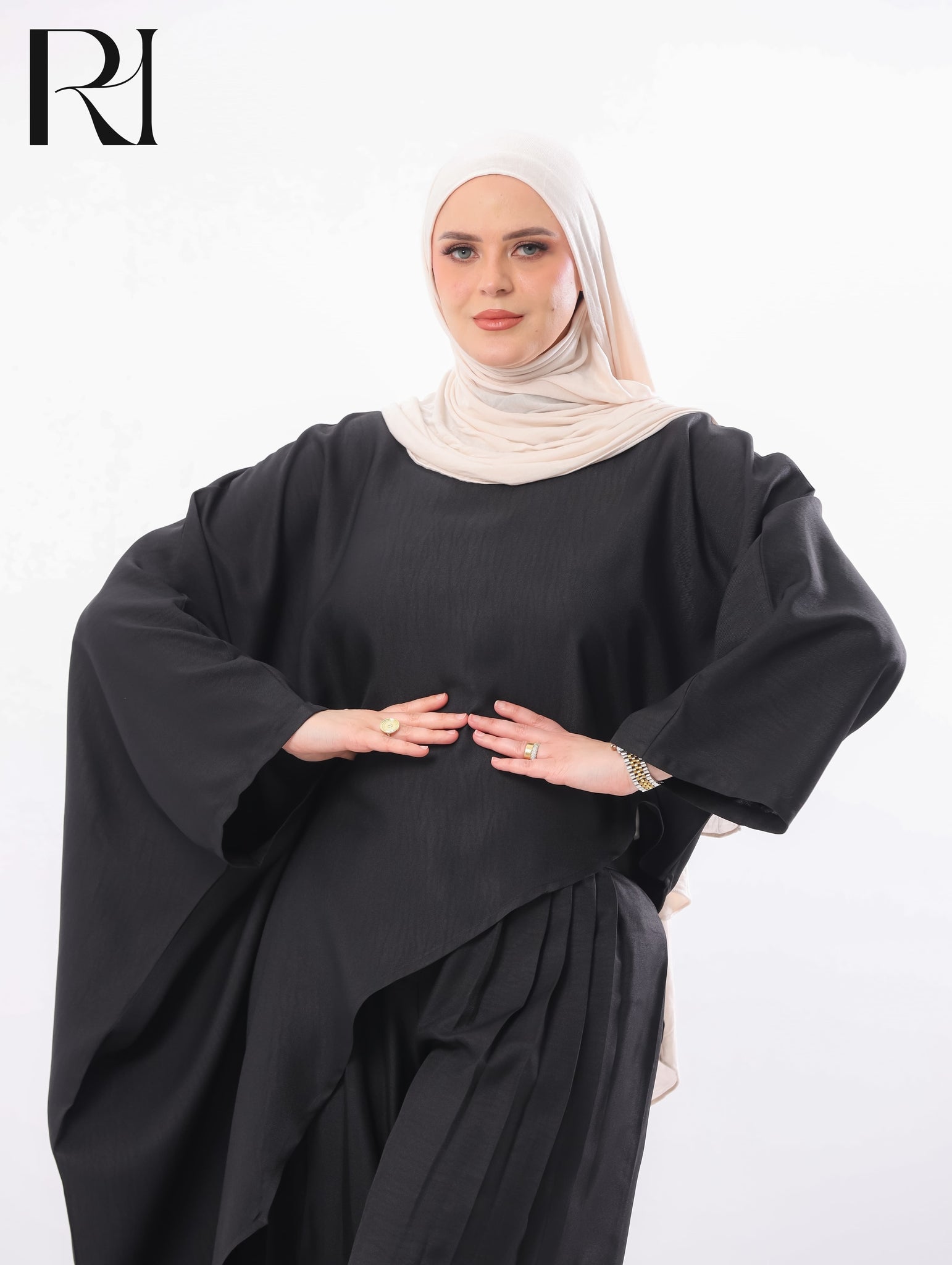 Nadia Flow Two Piece Set – Black
