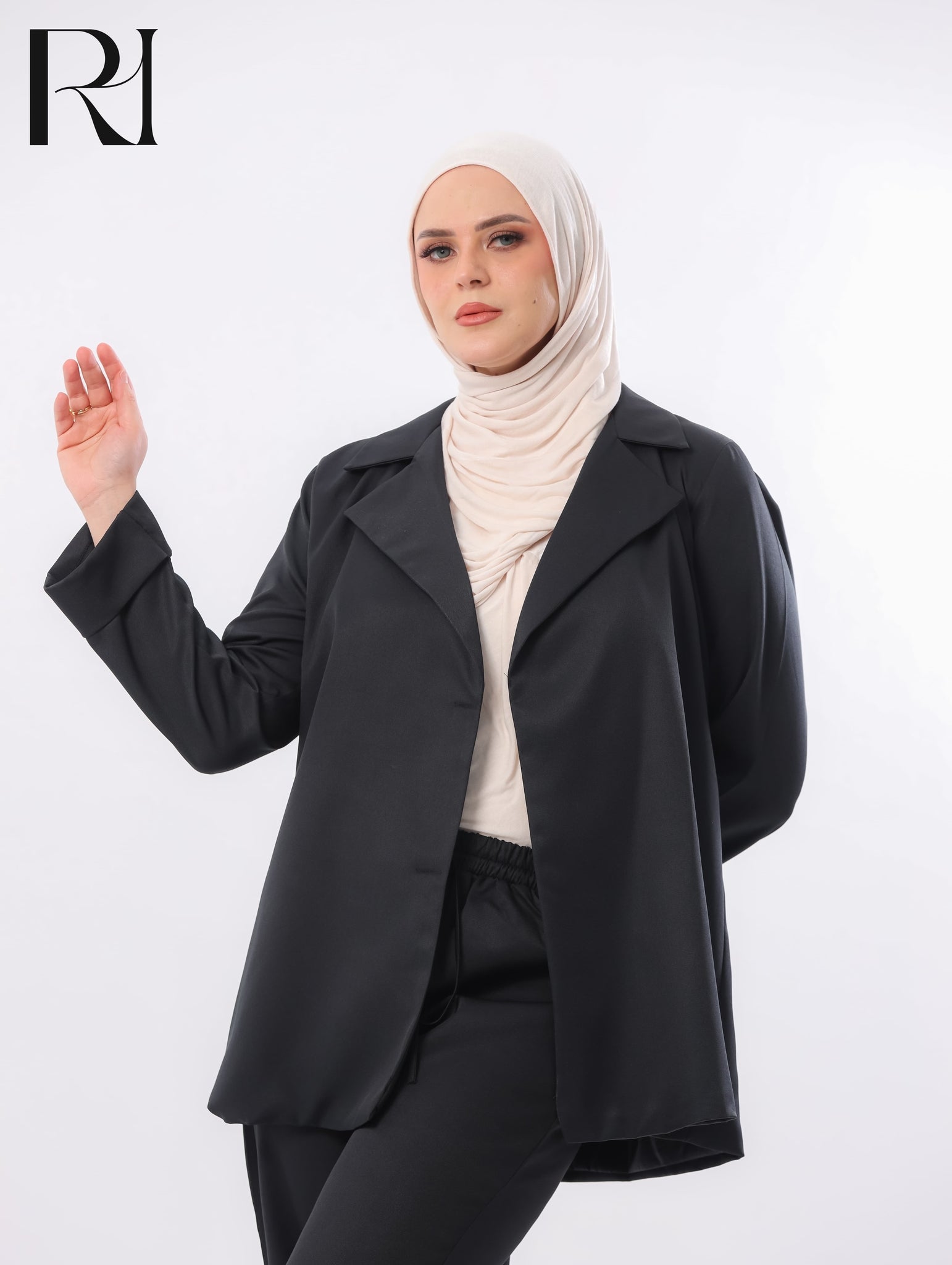 Lana Tailored Two Piece Set – Black