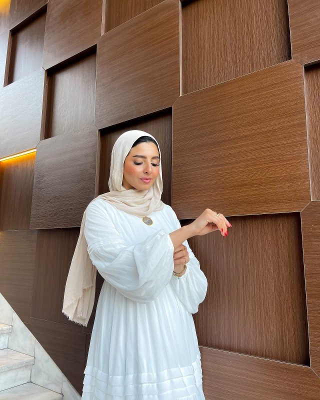 Amal Classic Long Sleeve Chiffon White Dress - Ruehaya