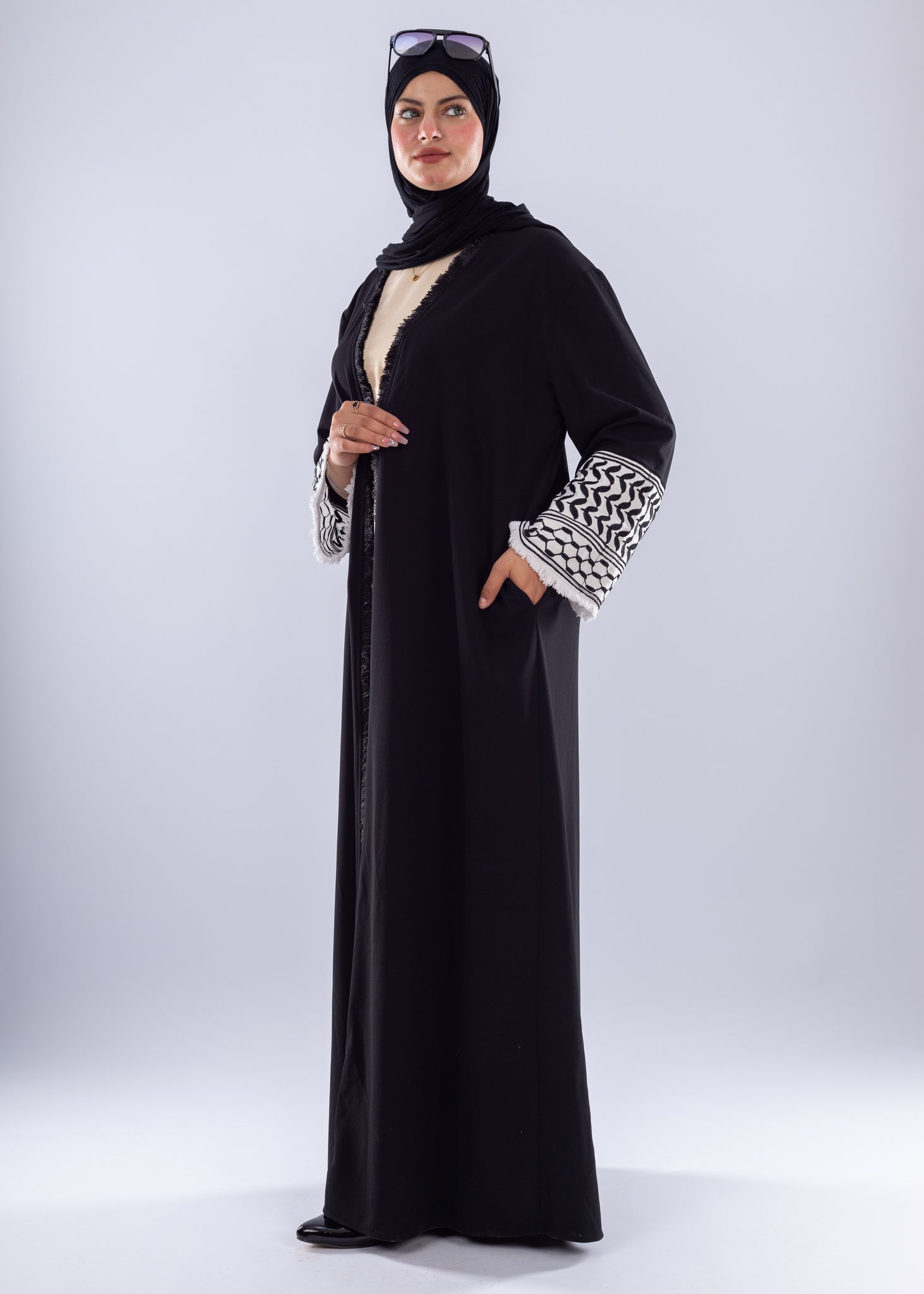 Black Keffiyeh Inspired Abaya Elegant Modest Wear - Ruehaya