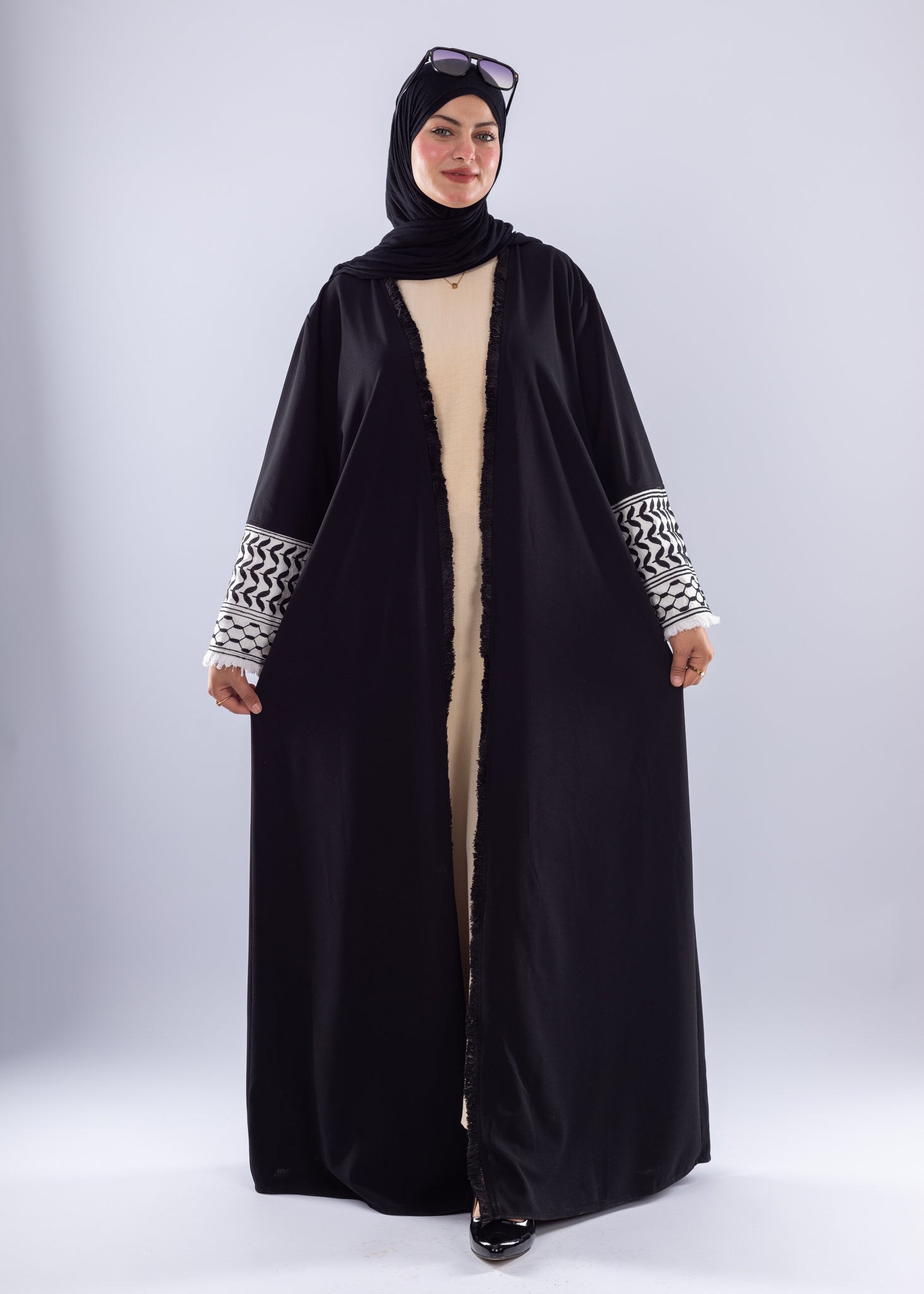 Black Keffiyeh Inspired Abaya Elegant Modest Wear - Ruehaya