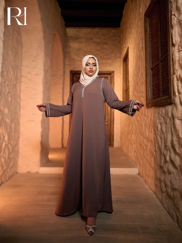 Brown Abaya with Silver Detailing - Ruehaya