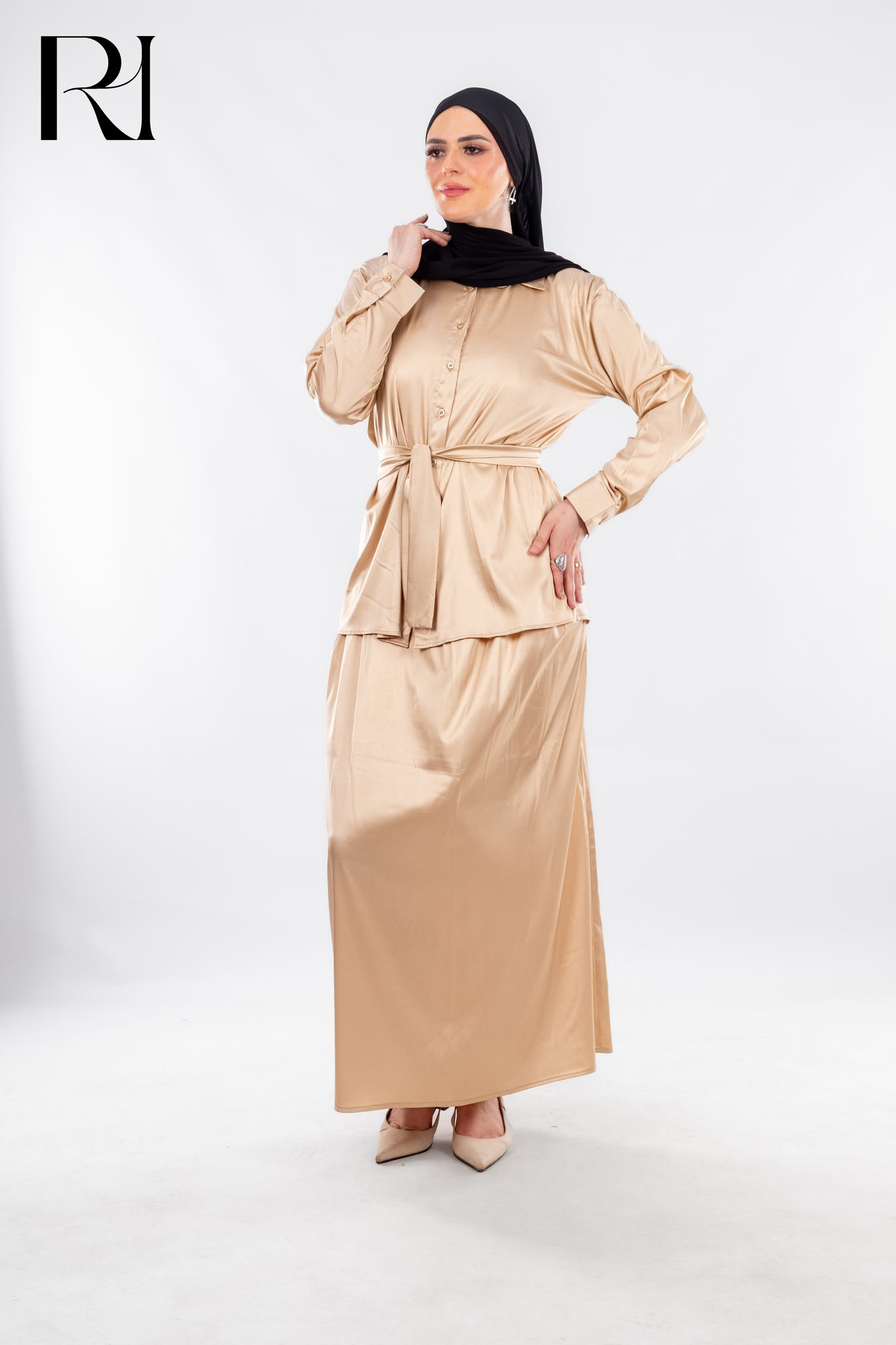 Desert Gold, Effortless Radiance - Ruehaya