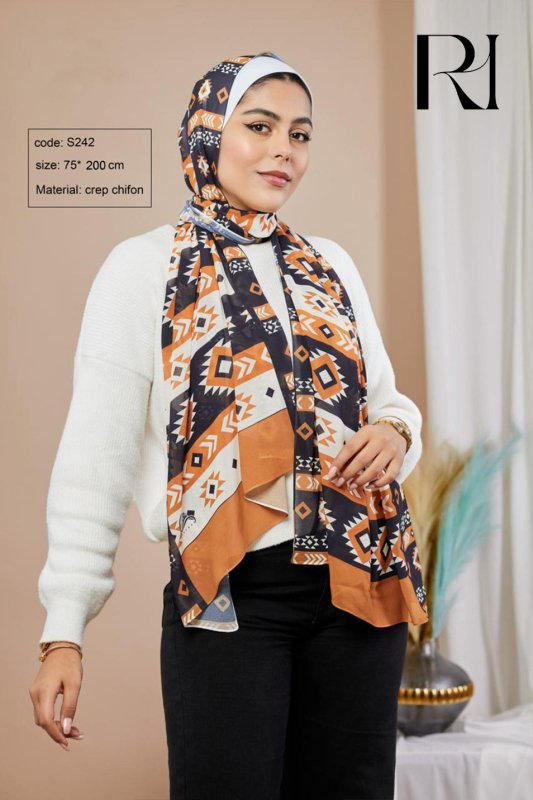 Geometric Print Hijab by Ruehaya - Ruehaya