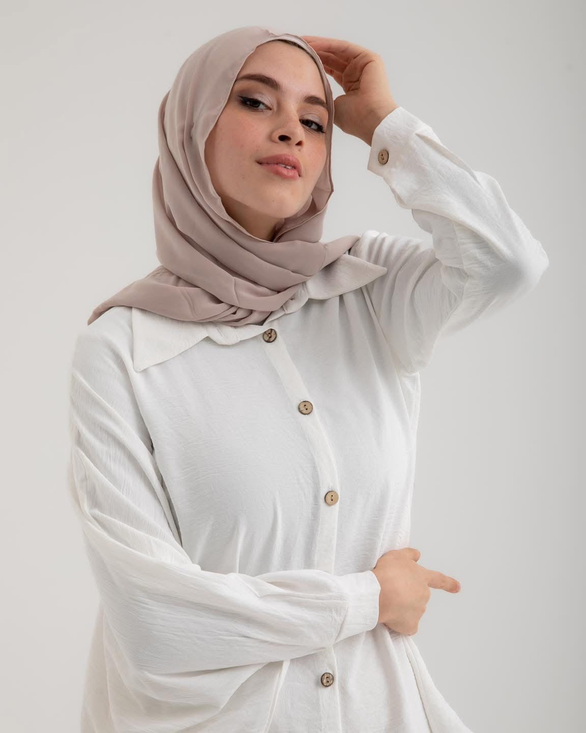 Layal Ivory Flow Asymmetrical Shirt with Wide Leg Trousers Set - Ruehaya
