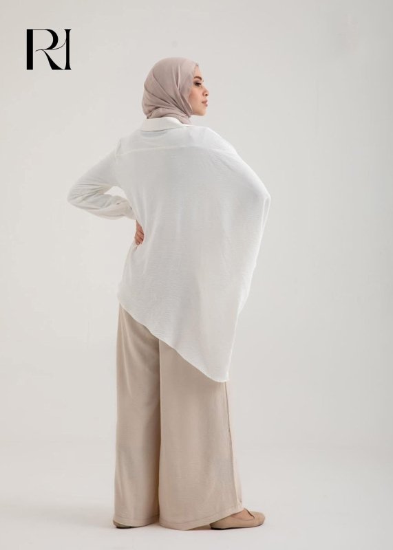 Layal Ivory Flow Asymmetrical Shirt with Wide Leg Trousers Set - Ruehaya