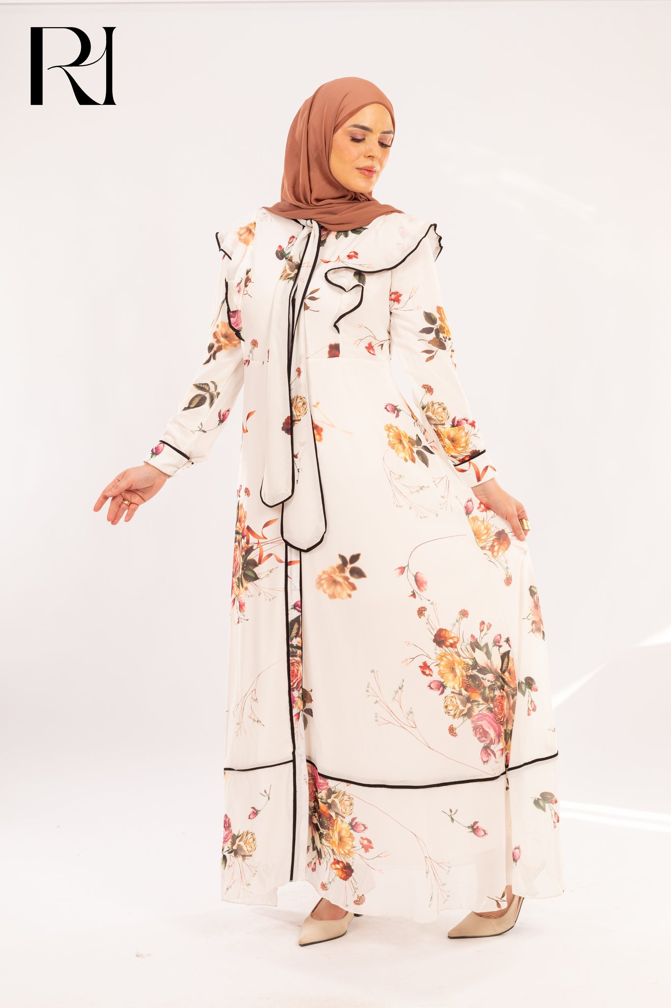 Layana Rose Print Ruffle & Piped Maxi Dress - Ruehaya