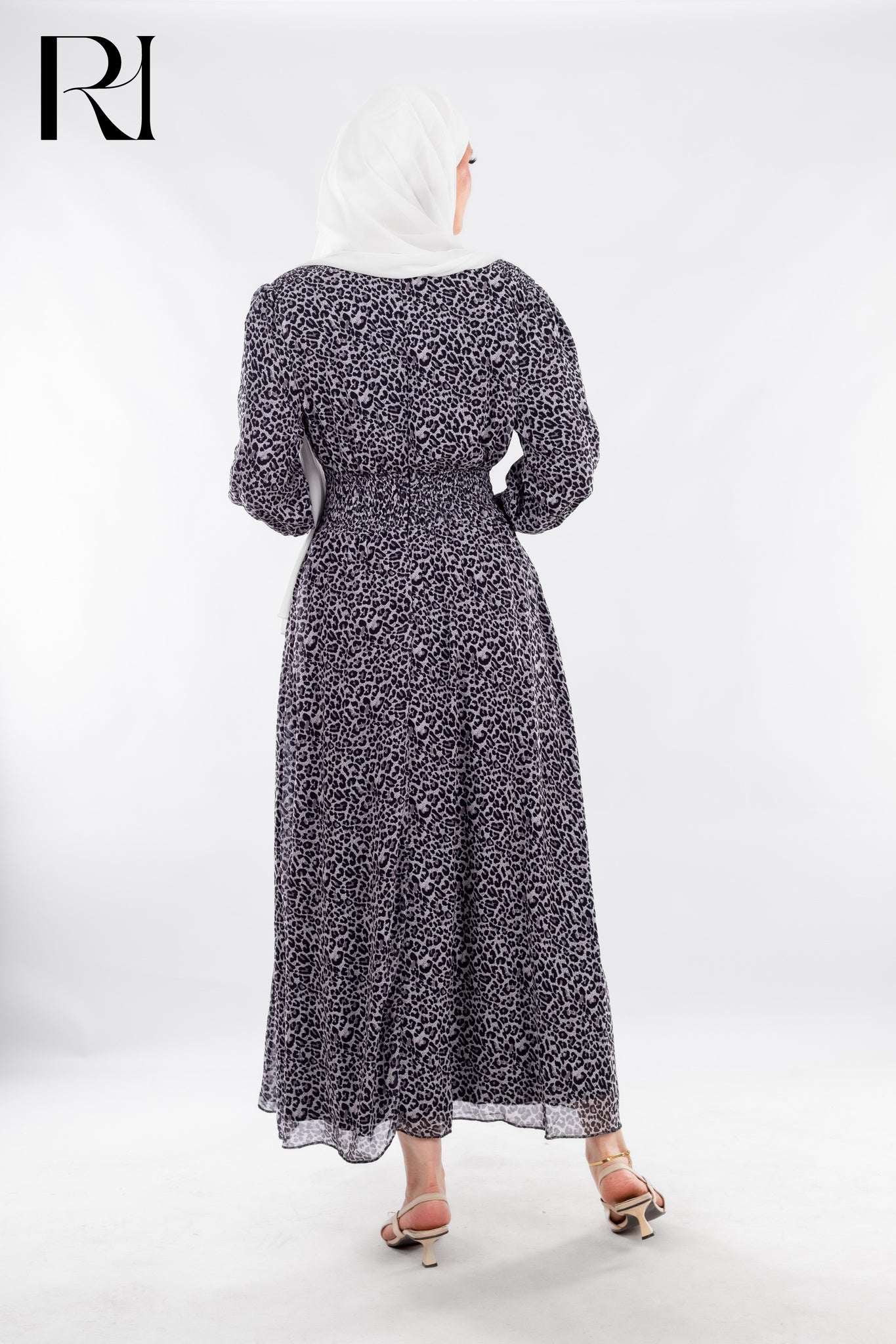 Leopard Print Maxi with Effortless Attitude - Ruehaya