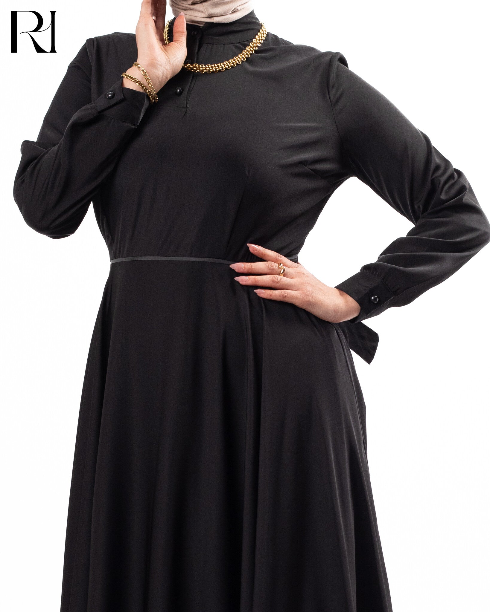Black dress with long sleeves-ruehaya
