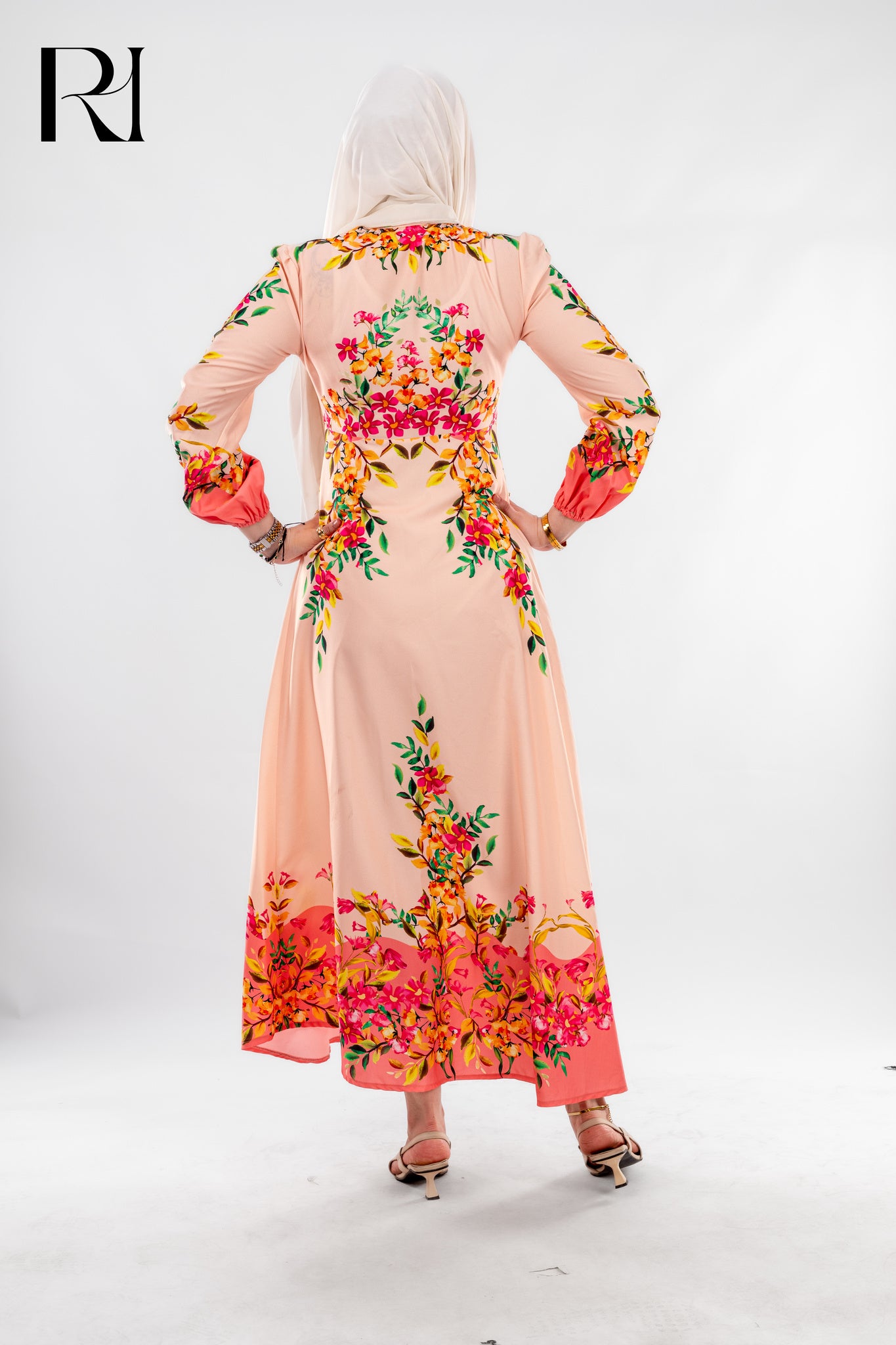 Noha Floral Print Maxi Dress with Long Sleeves and Front Button Fastening - Ruehaya
