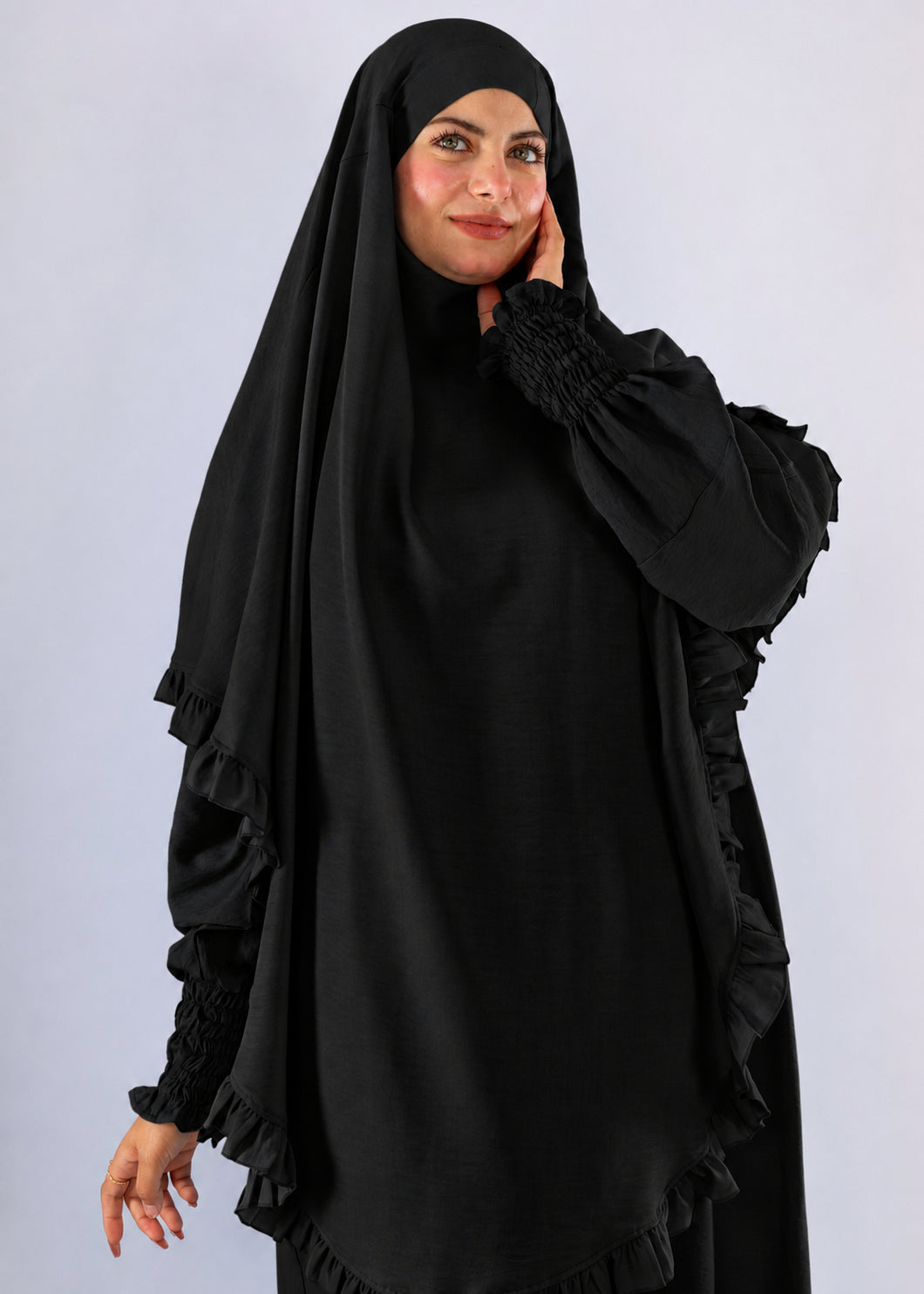 Radia Ruflles Linen Blend Prayer Set - Black