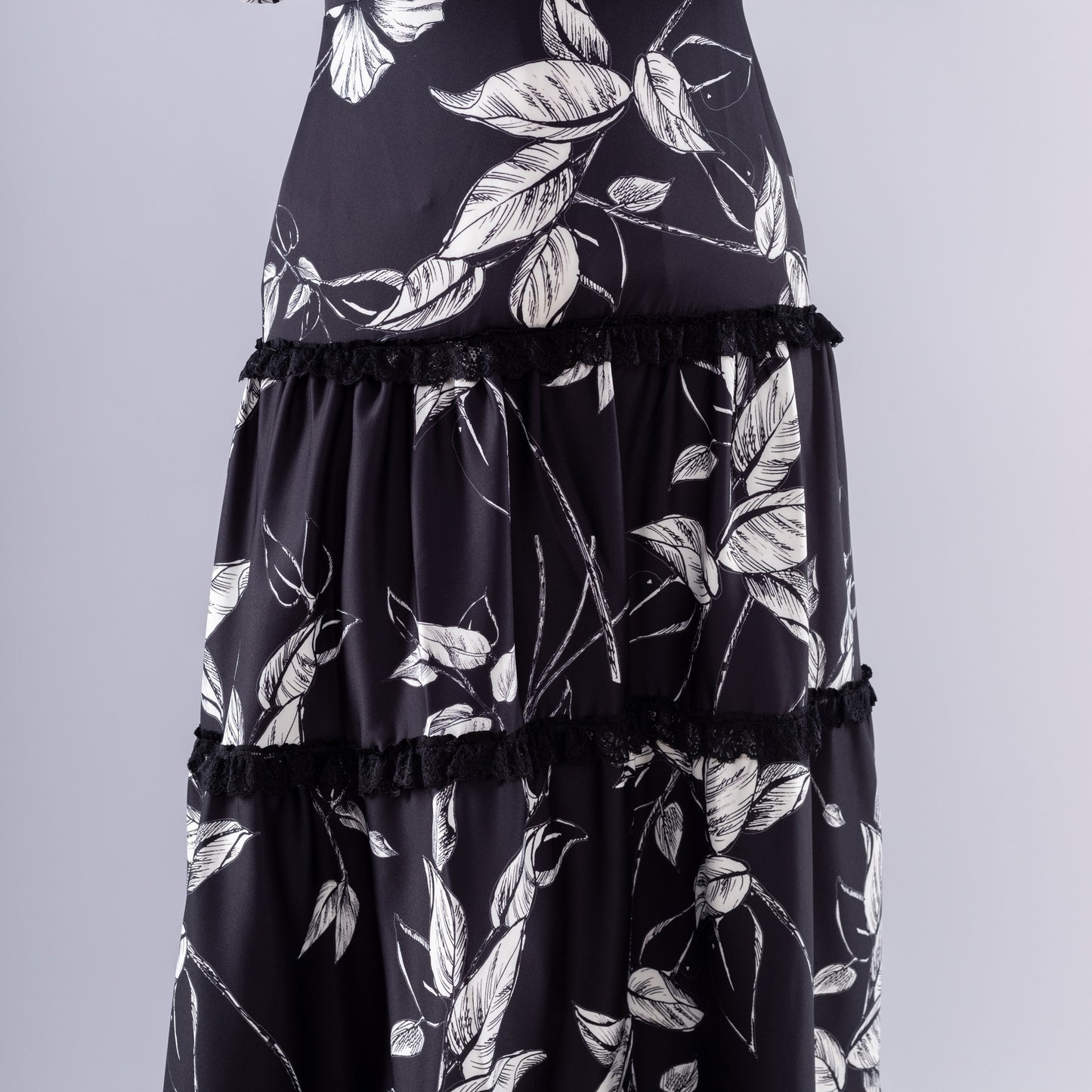 Salma Black and white Chiffon dress - Ruehaya