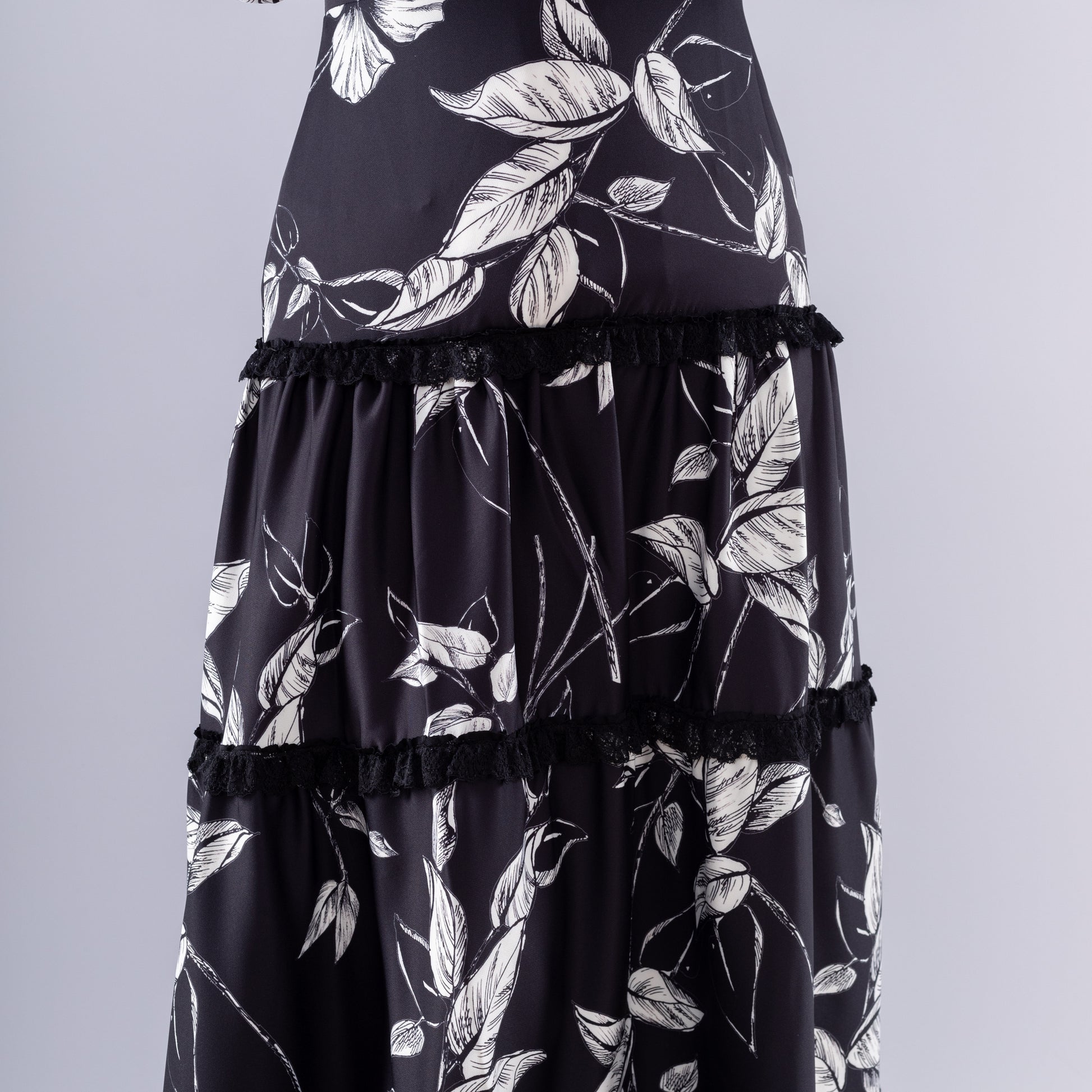 Salma Black and white Chiffon dress - Ruehaya