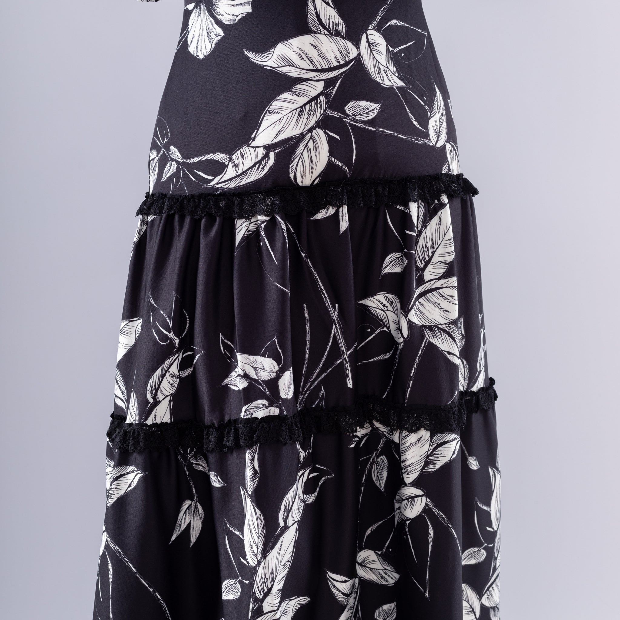 Salma Black and white Chiffon dress - Ruehaya