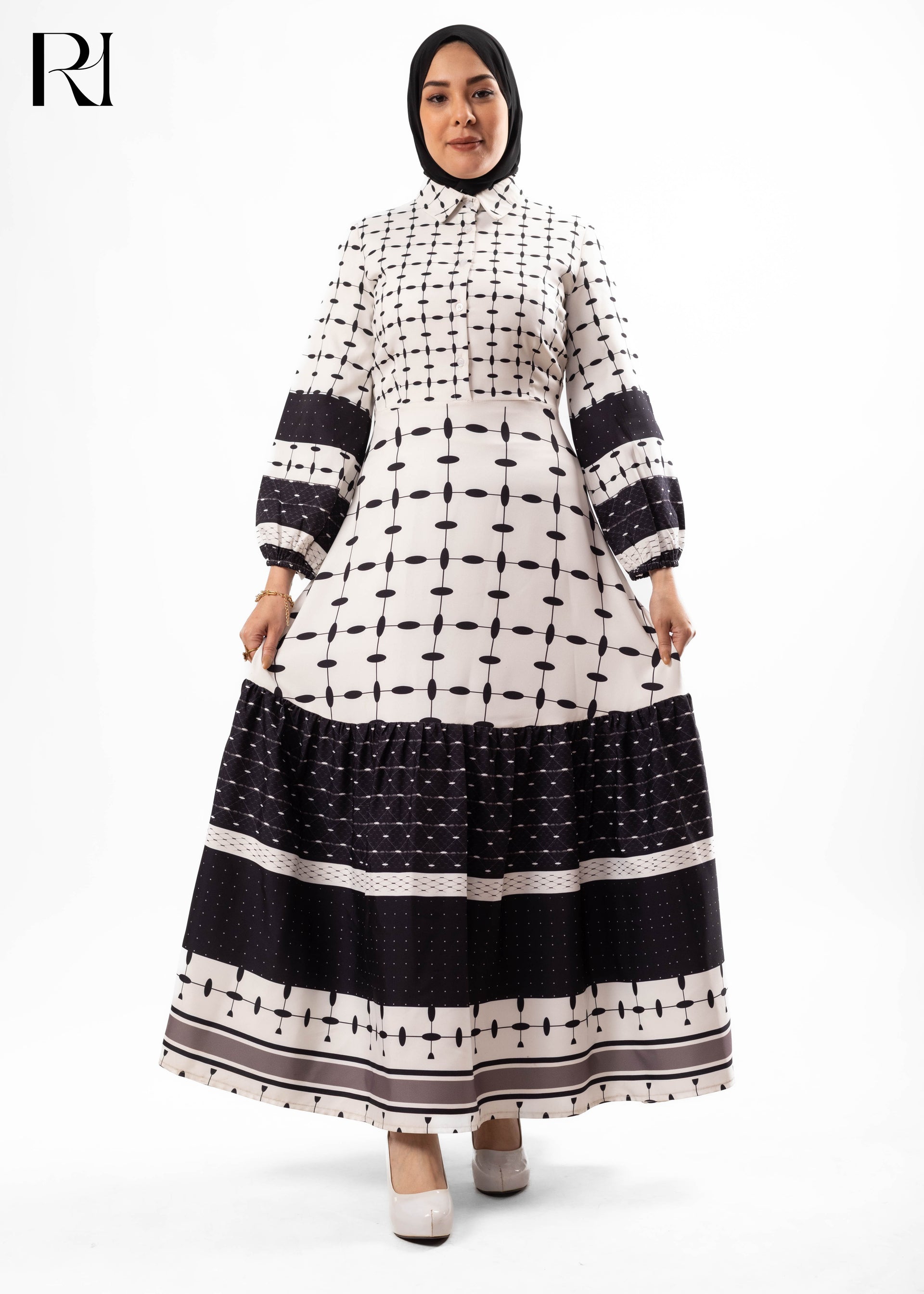 Midnight Kaffieh Geometry Printed Maxi Dress US 18 / White