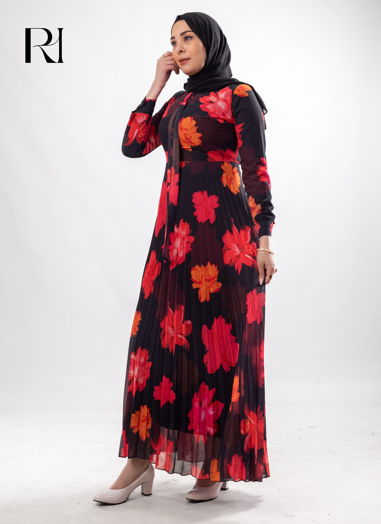 Noura Bloom Chiffon Maxi Dress – Black Floral