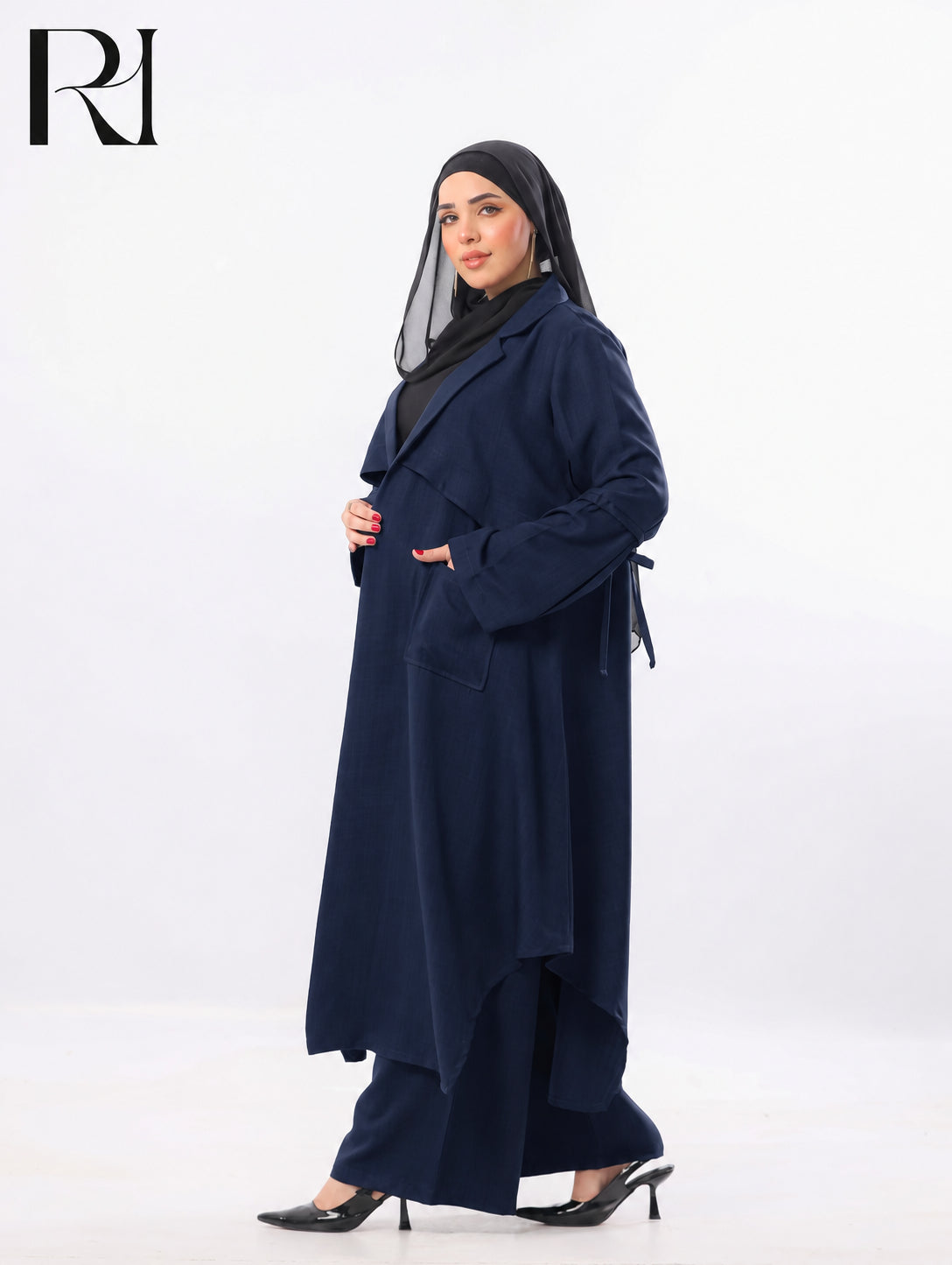 Reem Tailored Linen-Blend Two Piece Set – Navy