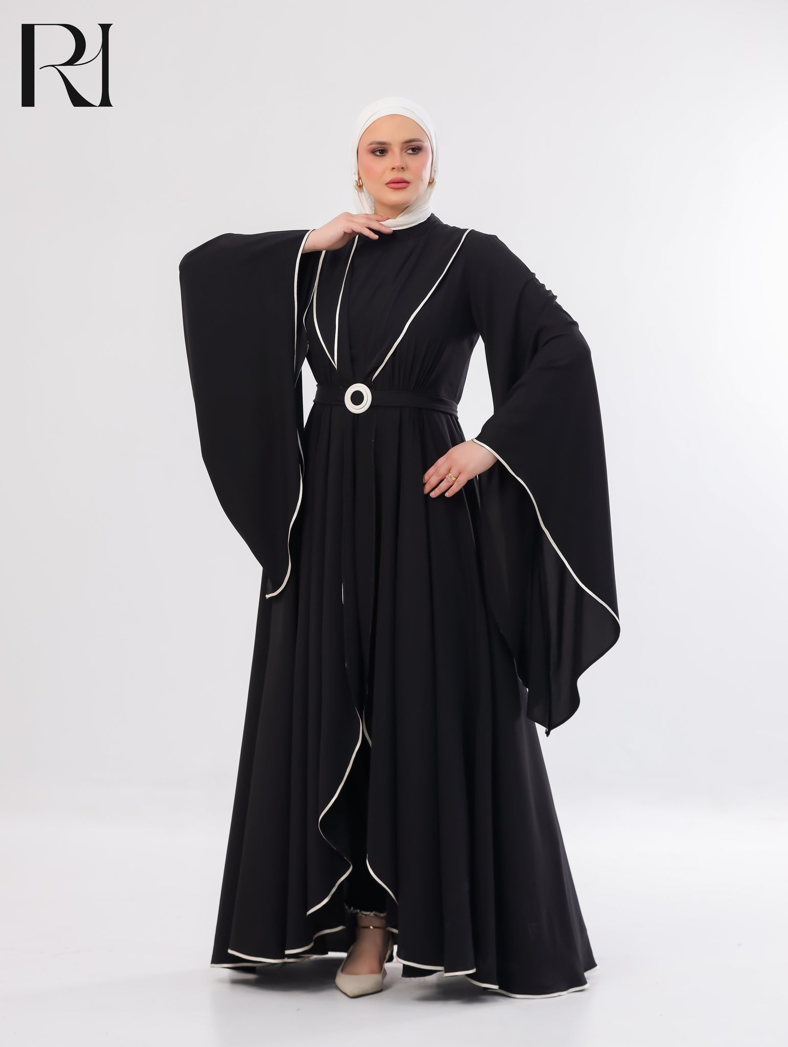 Aseel Grace Lightweight Silk Abaya Set – Black