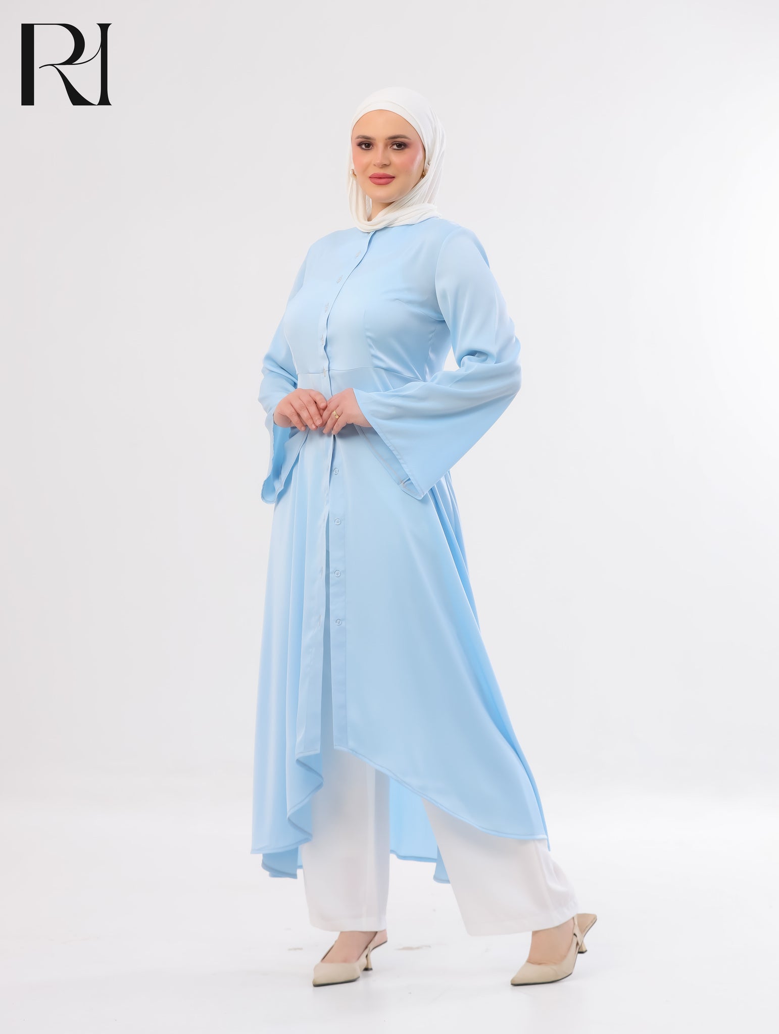 Rahaf Soft Lightweight Silk Two-Piece Set – Sky Blue & White