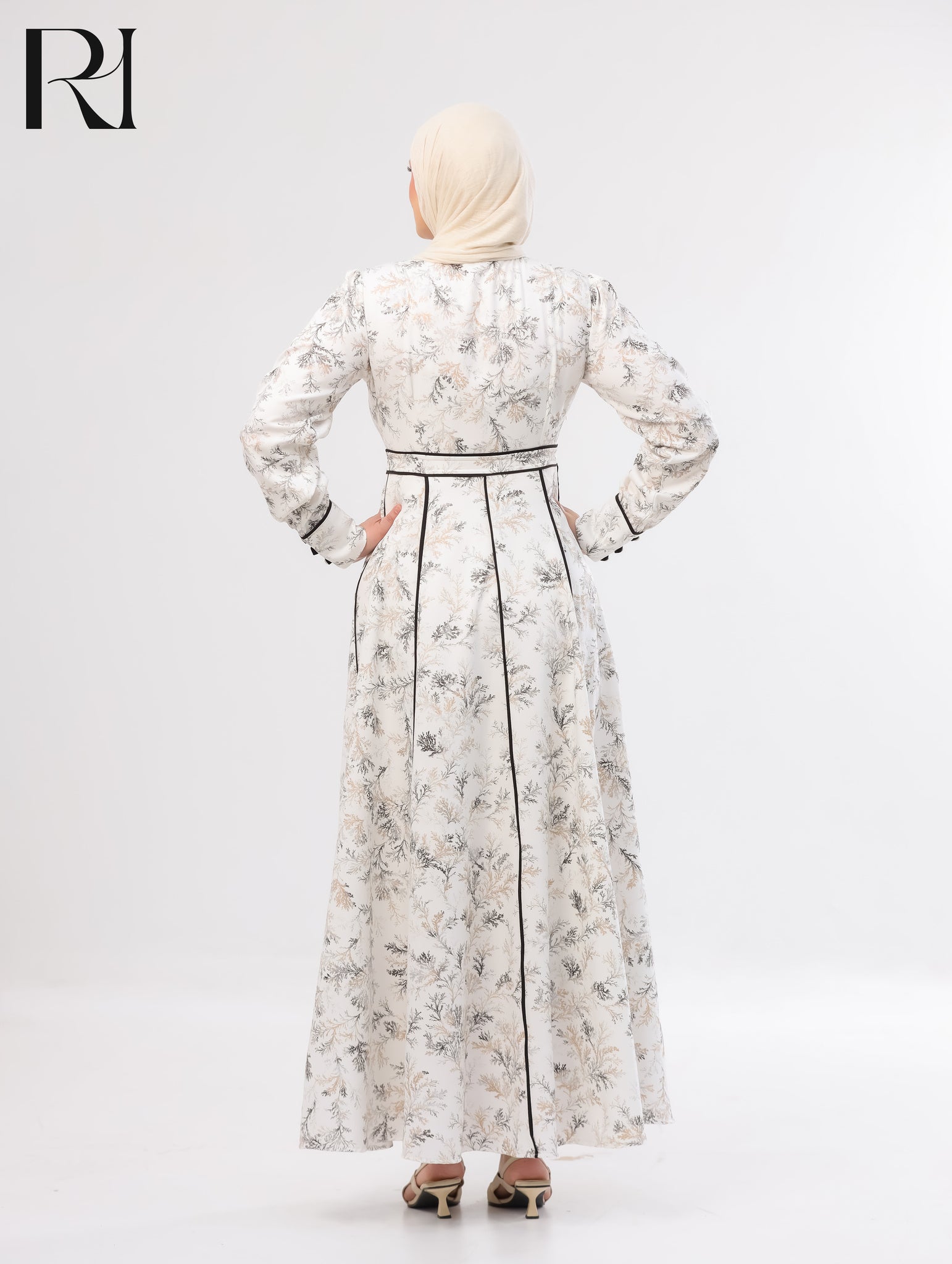 Raneem Botanical Soft Crepe Maxi Dress – Ivory