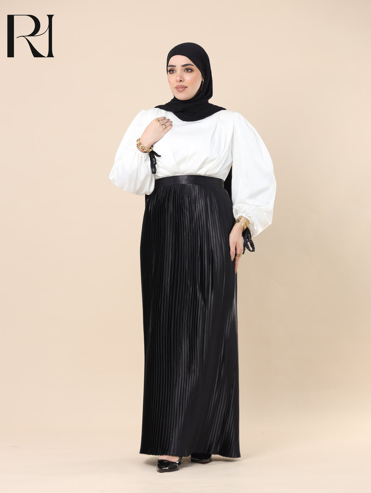 SALMA MONOCHROME SATIN PLEATED MAXI DRESS - IVORY & BLACK