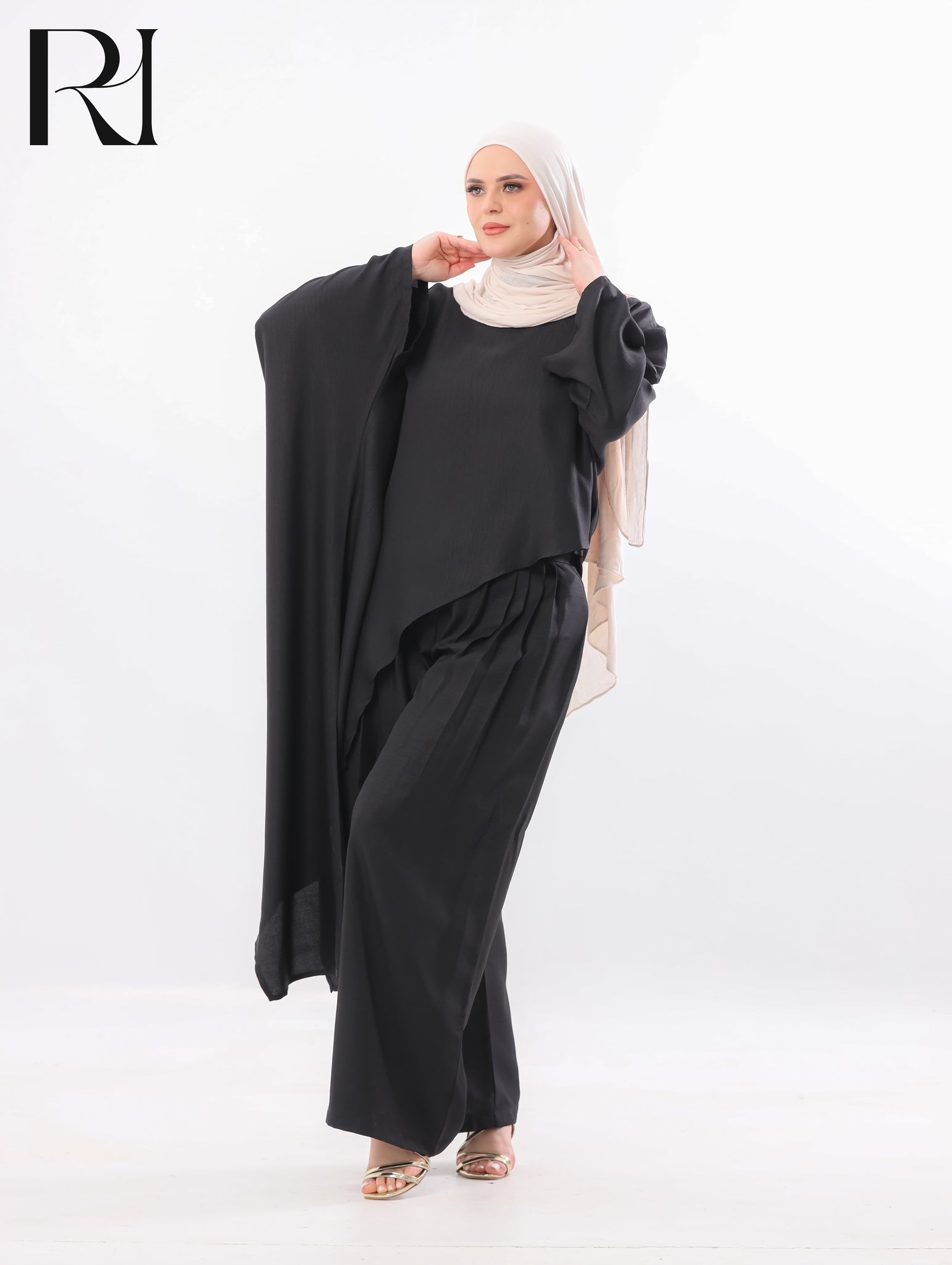 Nadia Flow Two Piece Set – Black
