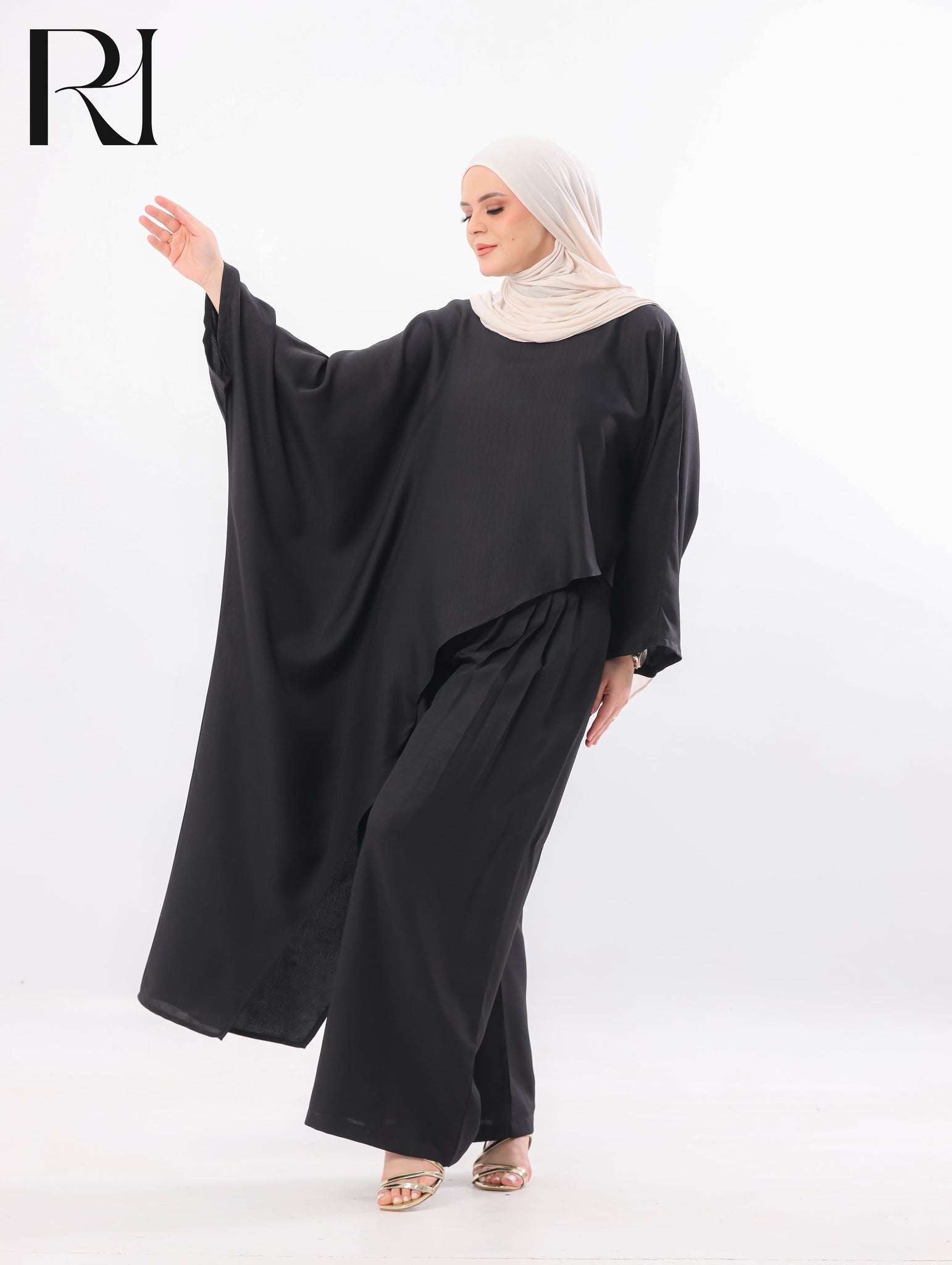 Nadia Flow Two Piece Set – Black