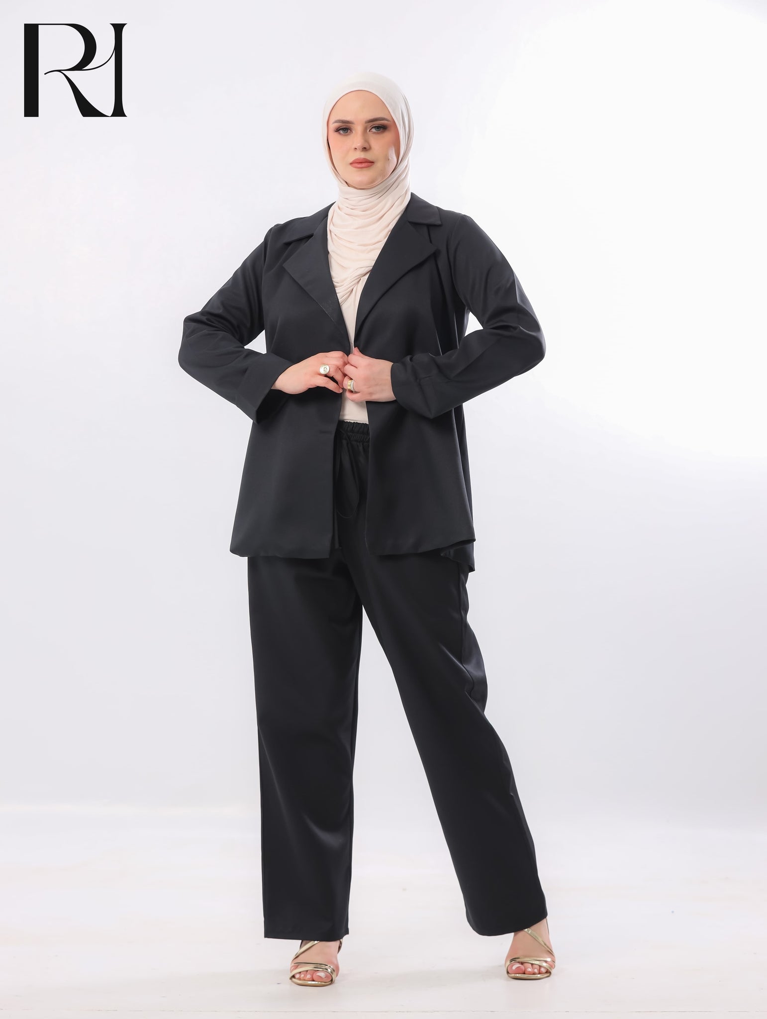 Lana Tailored Two Piece Set – Black