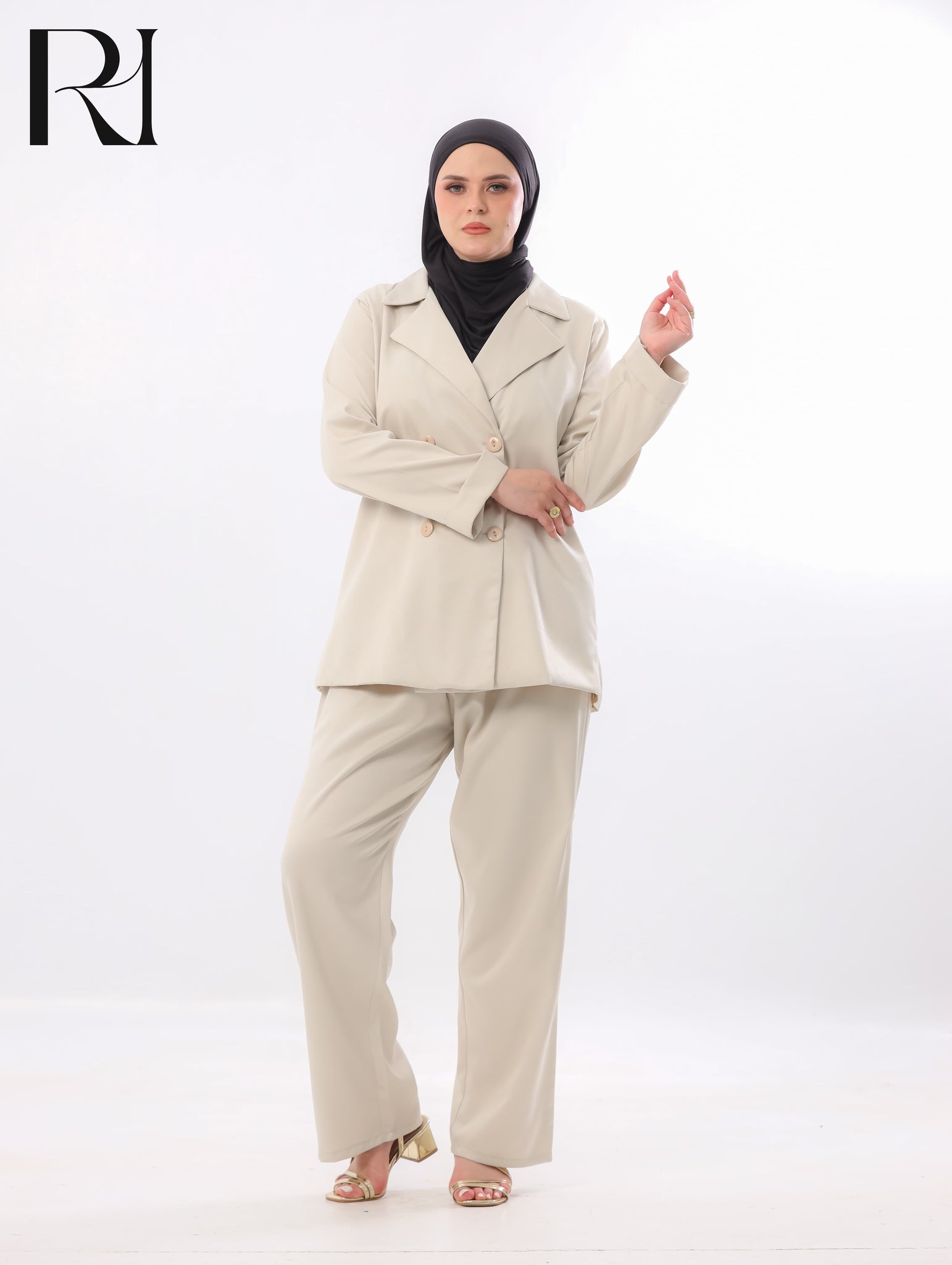 Lana Tailored Two Piece Set – Soft Beige