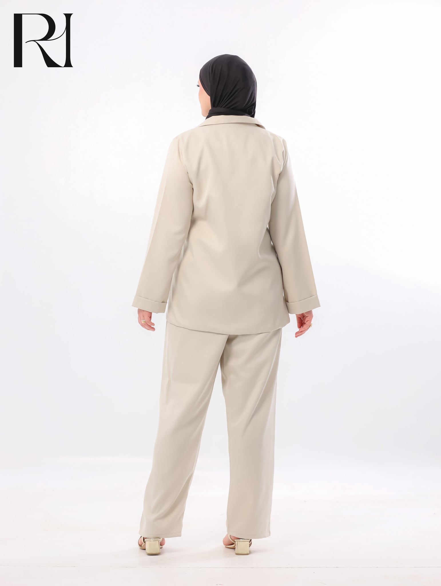 Lana Tailored Two Piece Set – Soft Beige