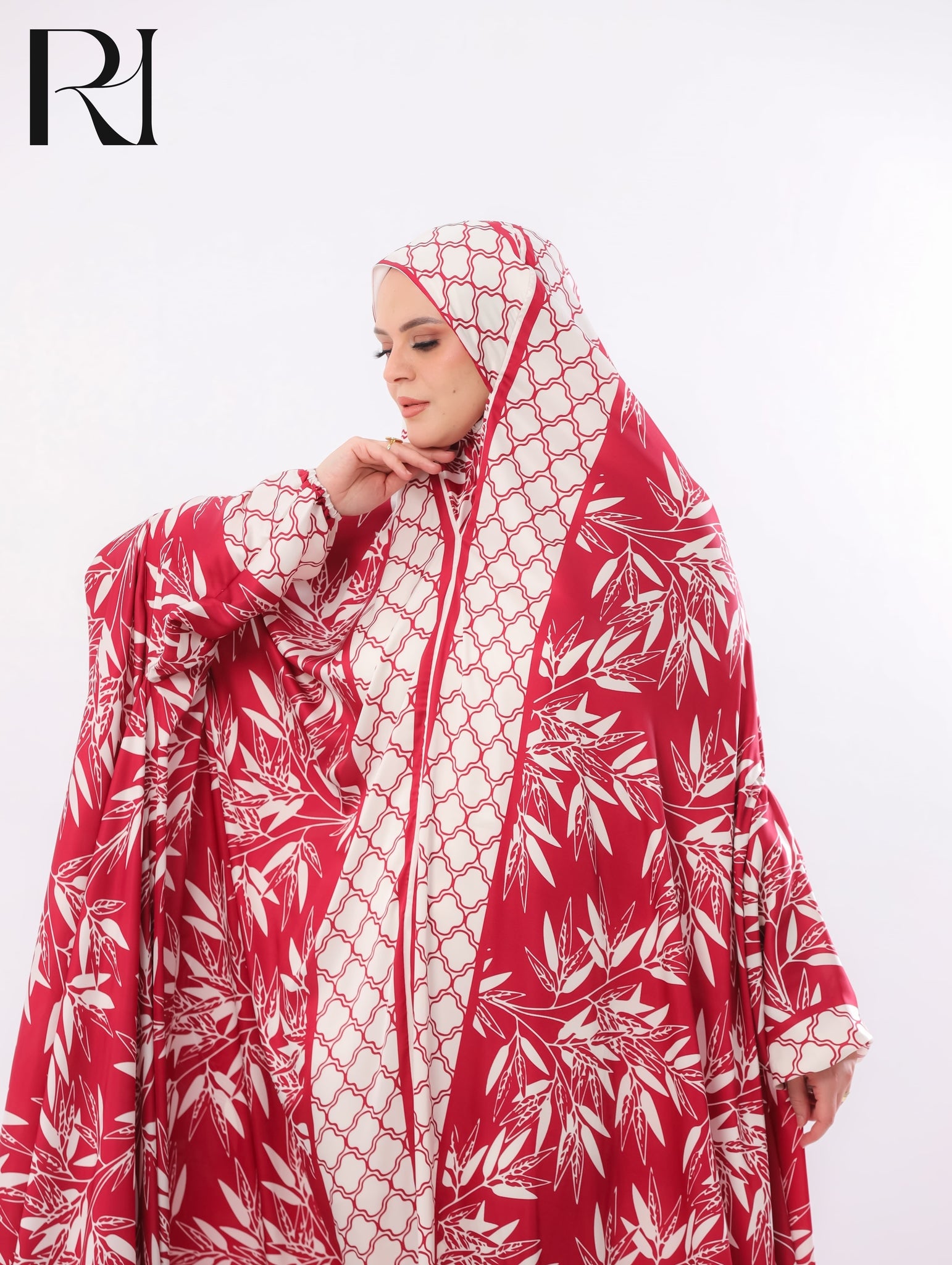 Noor Crimson Bamboo Prayer Gown – Red