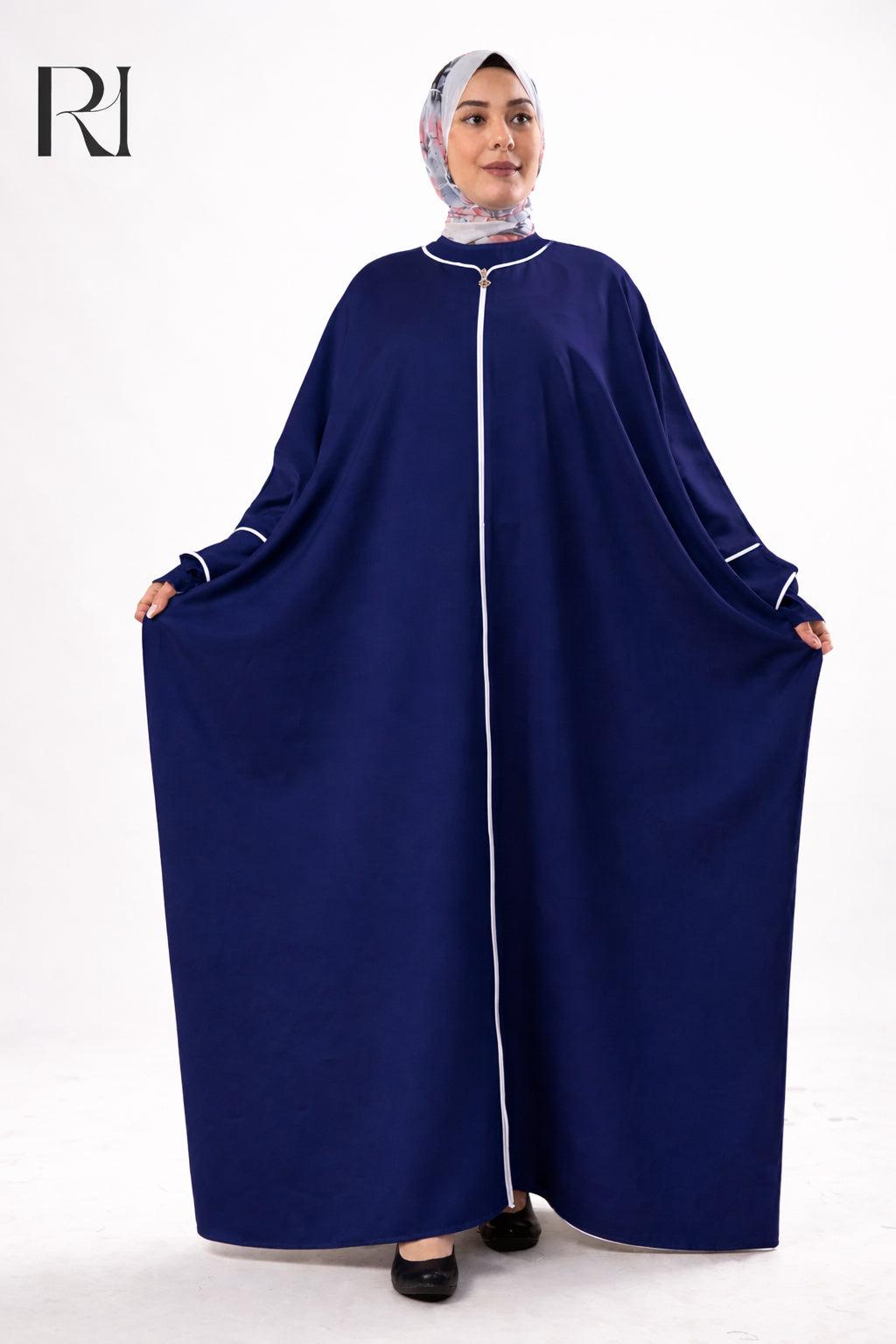 Layal Noir Soft Crepe Abaya - Off White