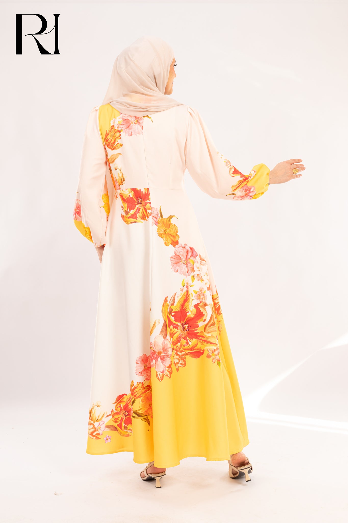 Aria Sunshine Yellow Tulip Print Maxi Dress - Ruehaya