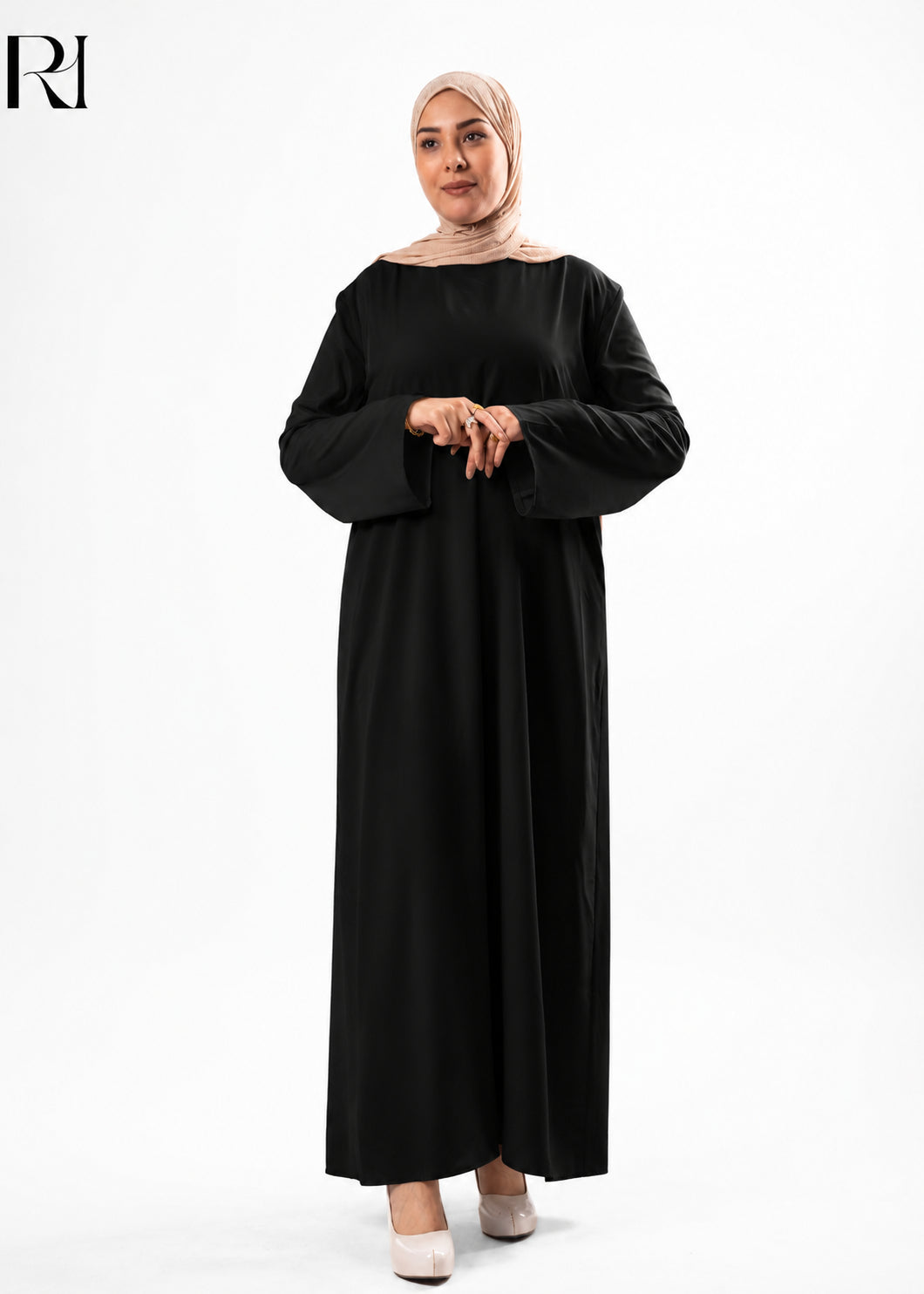 Mariam Lightweight Silky Maxi Dress – Black