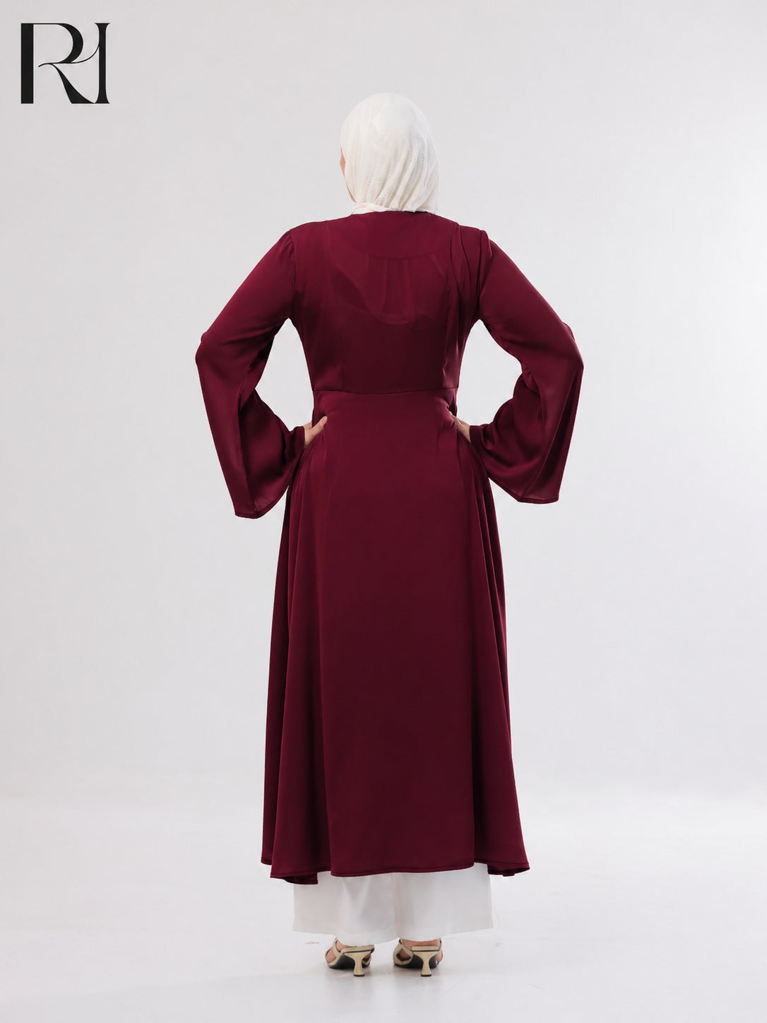 Rahaf Soft Lightweight Silk Two-Piece Set – Burgundy & White