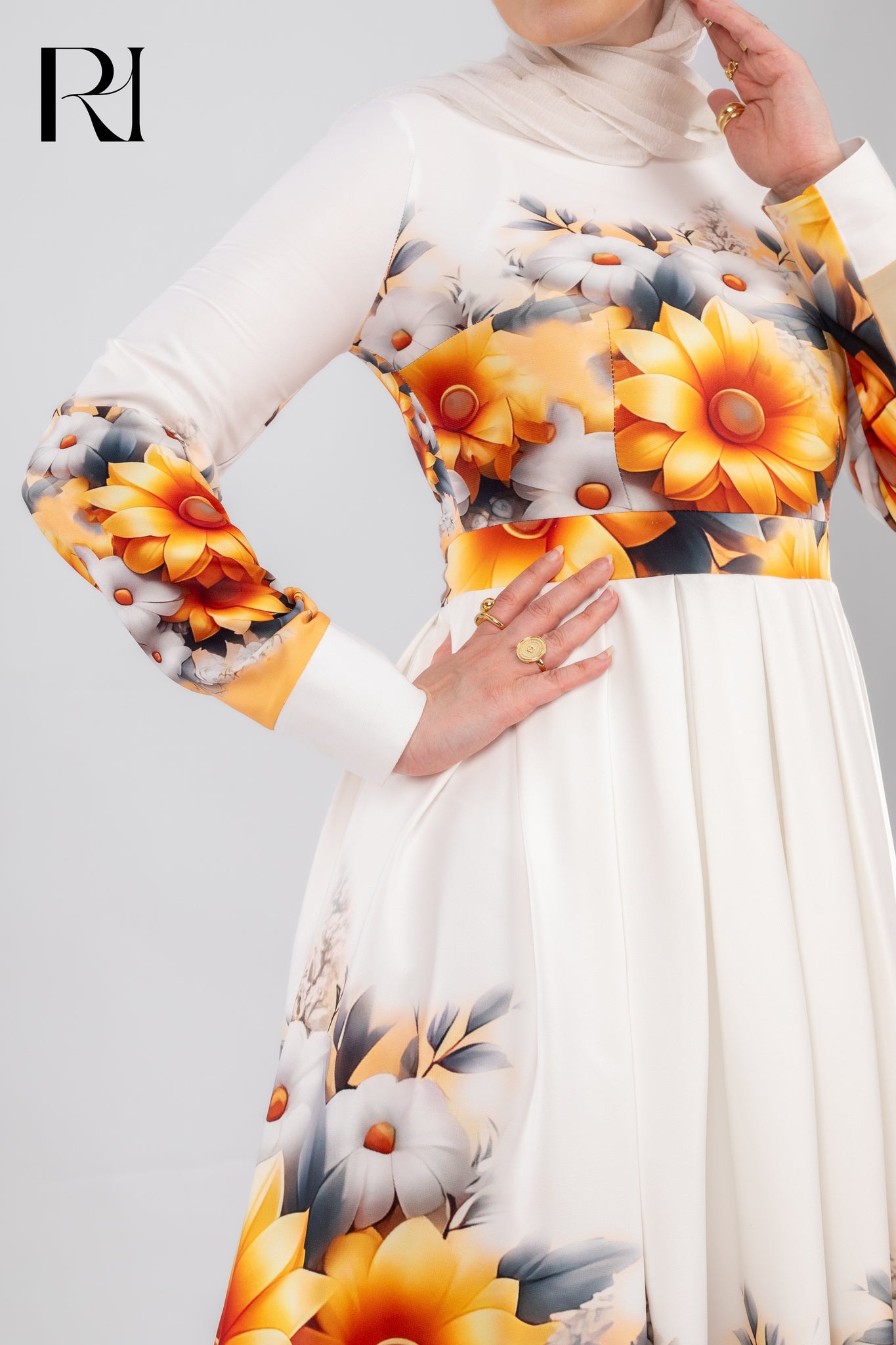 Elegant Floral Maxi Dress with Sunflower Print - Ruehaya