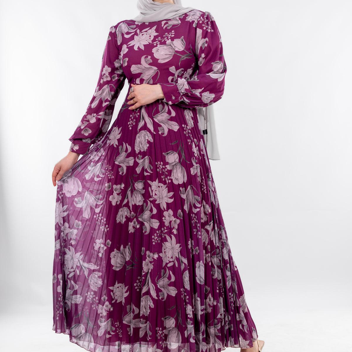 lavender print maxi dress Lavender Bloom Modest Pleated Dress Plum / US 8