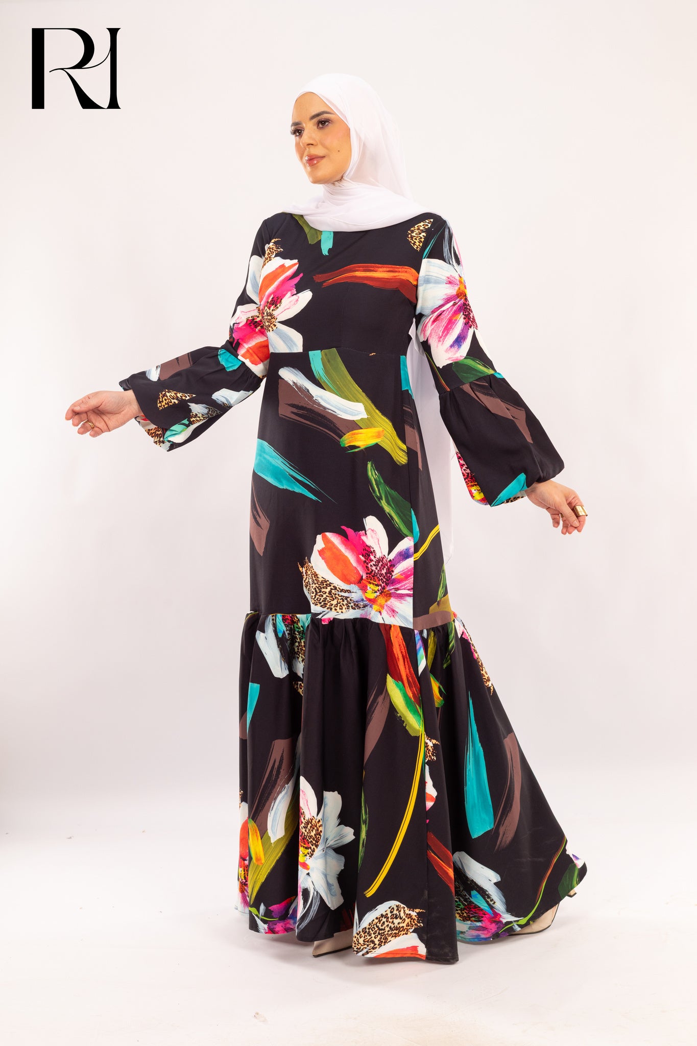 Leona Abstract Floral & Leopard Print Maxi Dress - Ruehaya