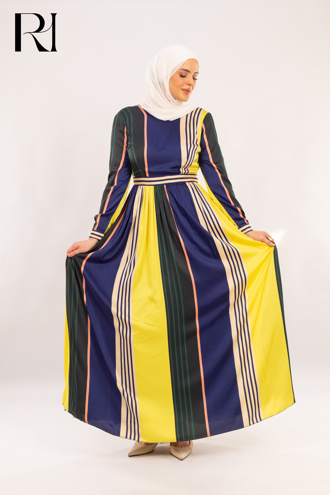 Modest Maxi Dress with Confidence in Every Line - Ruehaya