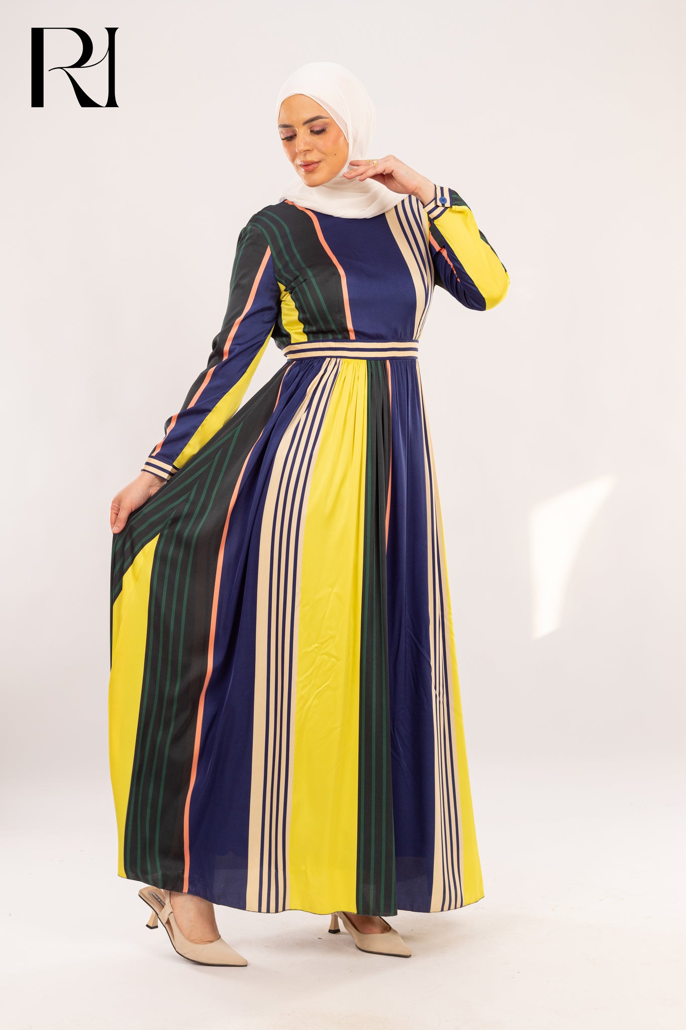 Modest Maxi Dress with Confidence in Every Line - Ruehaya