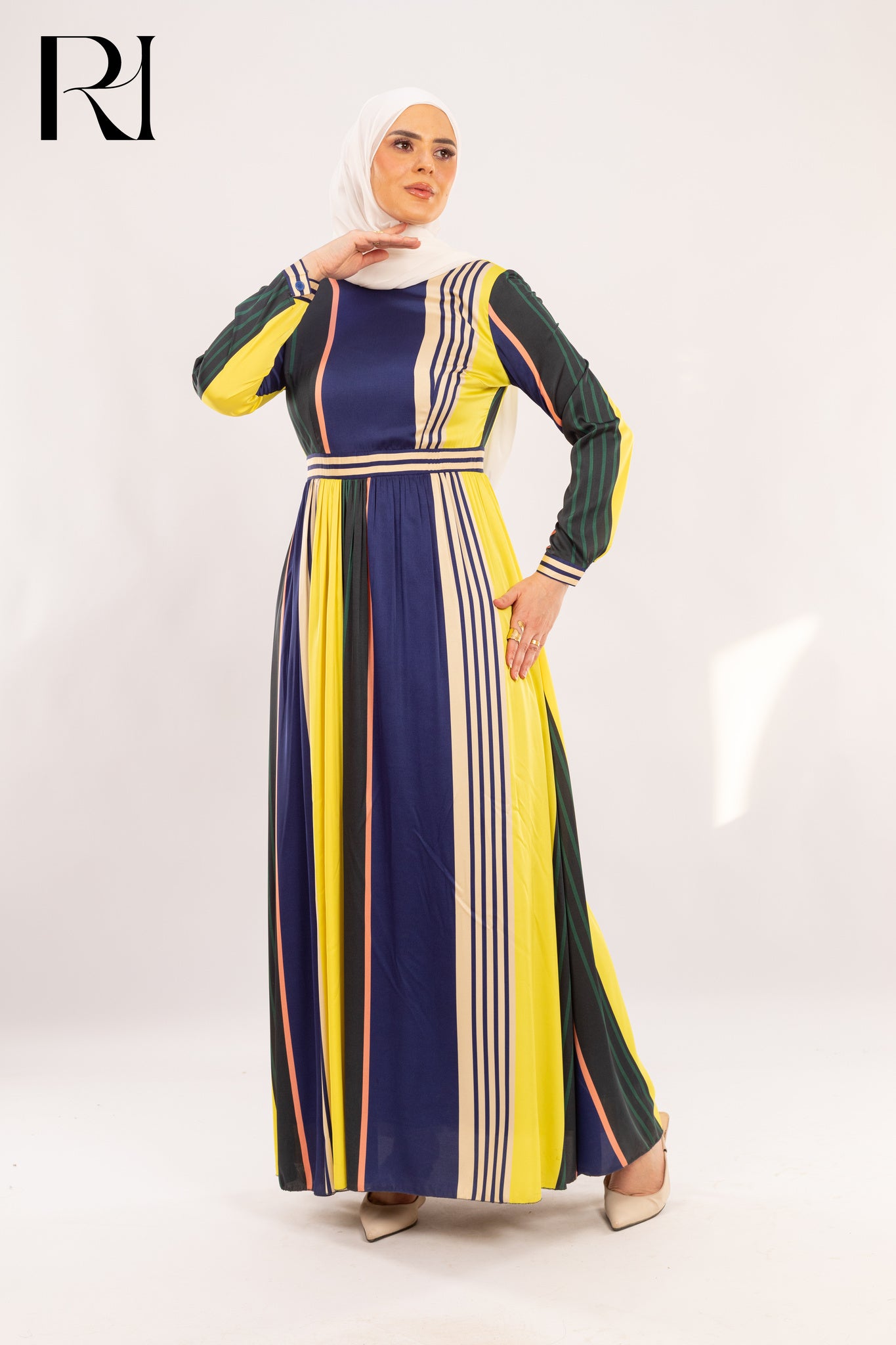Modest Maxi Dress with Confidence in Every Line - Ruehaya