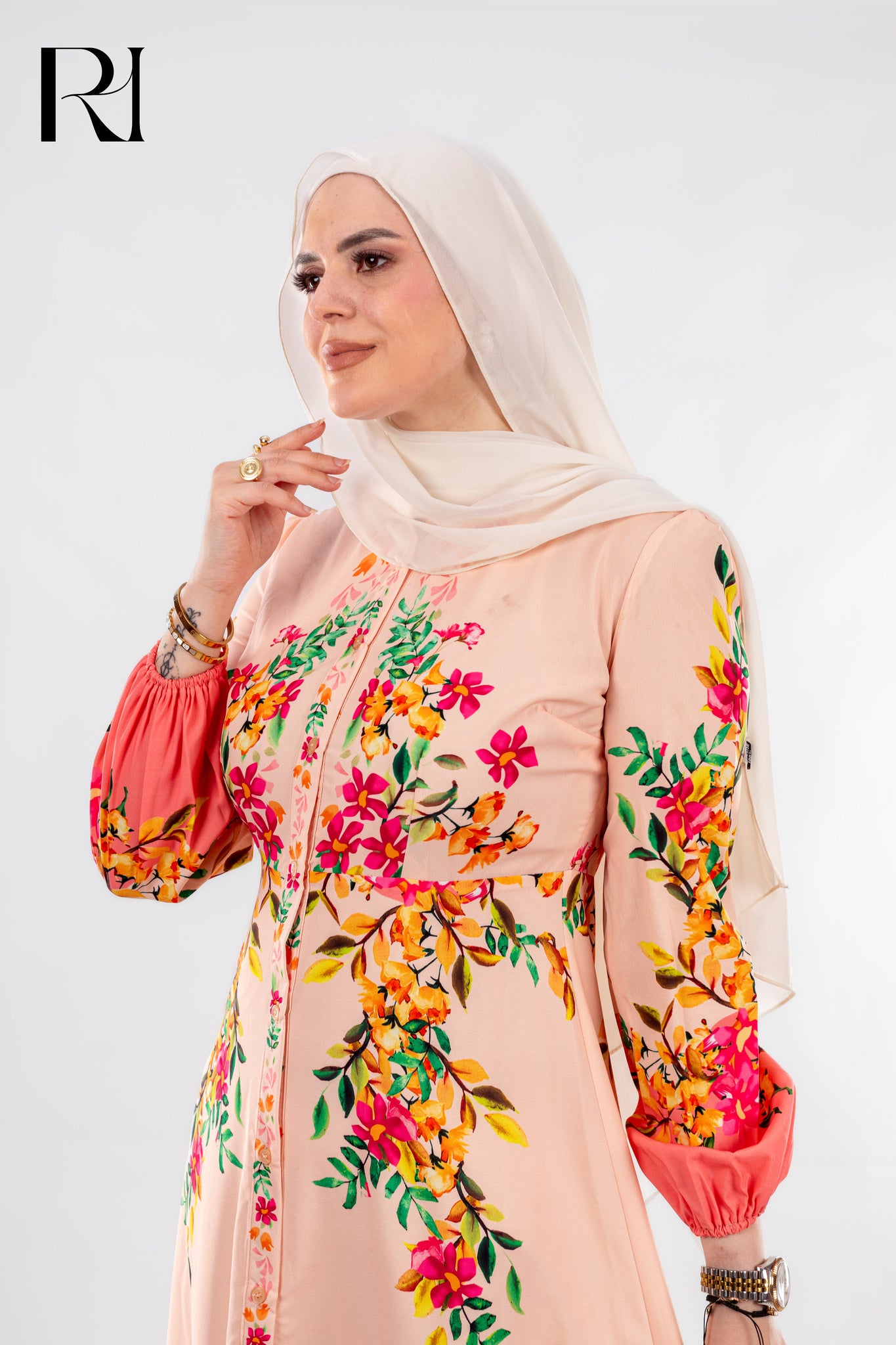Noha Floral Print Maxi Dress with Long Sleeves and Front Button Fastening - Ruehaya