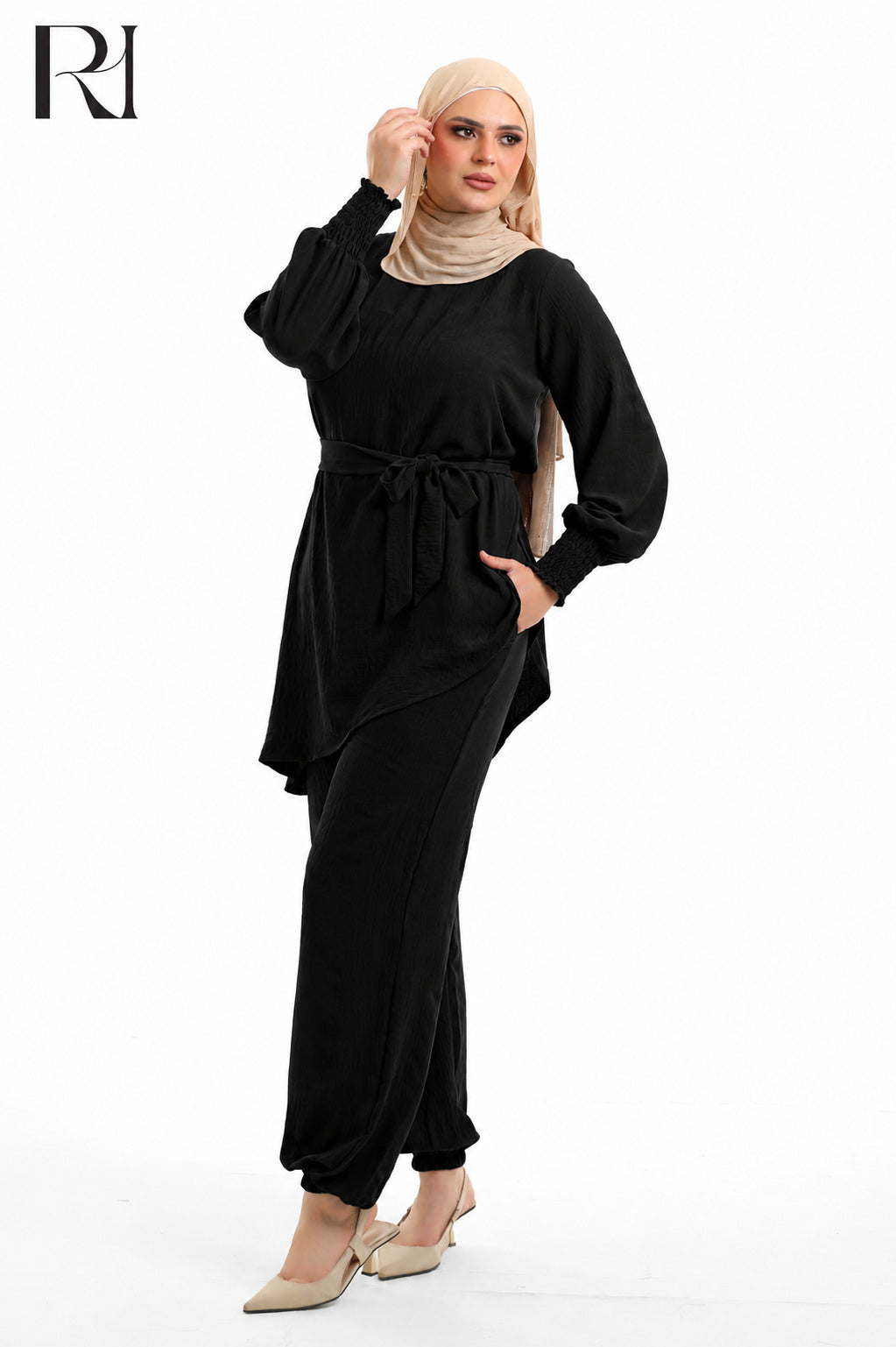 Amal Grace Linen Blend Two Piece Set - Black
