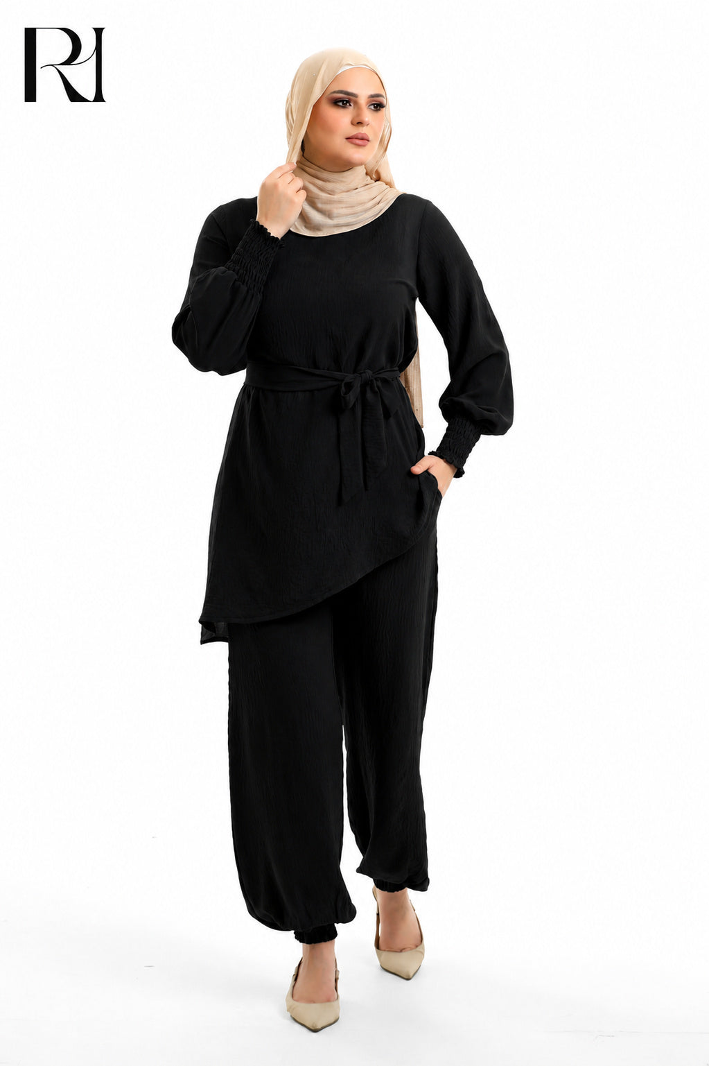 Amal Grace Linen Blend Two Piece Set - Black