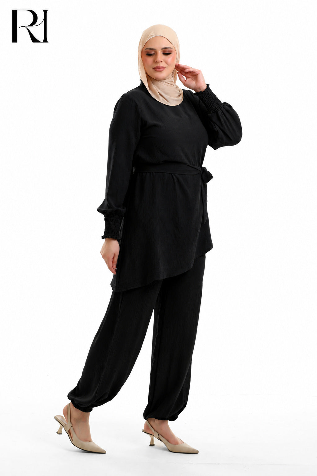 Amal Grace Linen Blend Two Piece Set - Black