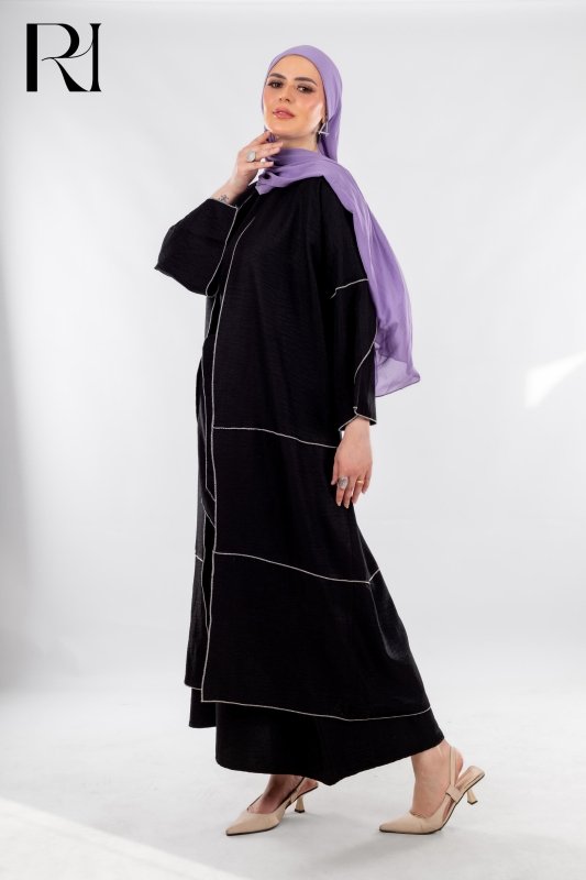 Urban Frame Abaya Elegance in Minimal Lines - Ruehaya